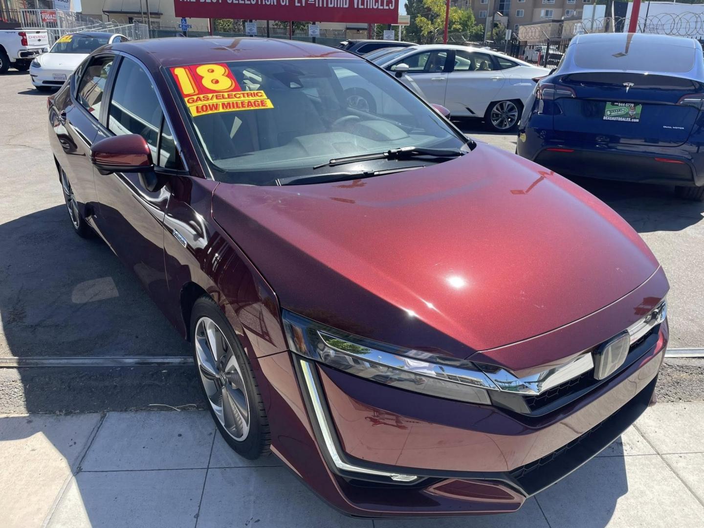 2018 Honda Clarity Plug-In Hybrid (JHMZC5F14JC) with an 1.5L L4 DOHC 16V HYBRID engine, CVT transmission, located at 744 E Miner Ave, Stockton, CA, 95202, (209) 944-5770, 37.956863, -121.282082 - PLUS TAXES AND FEES NO CHARGER AVAILABLE - Photo#0