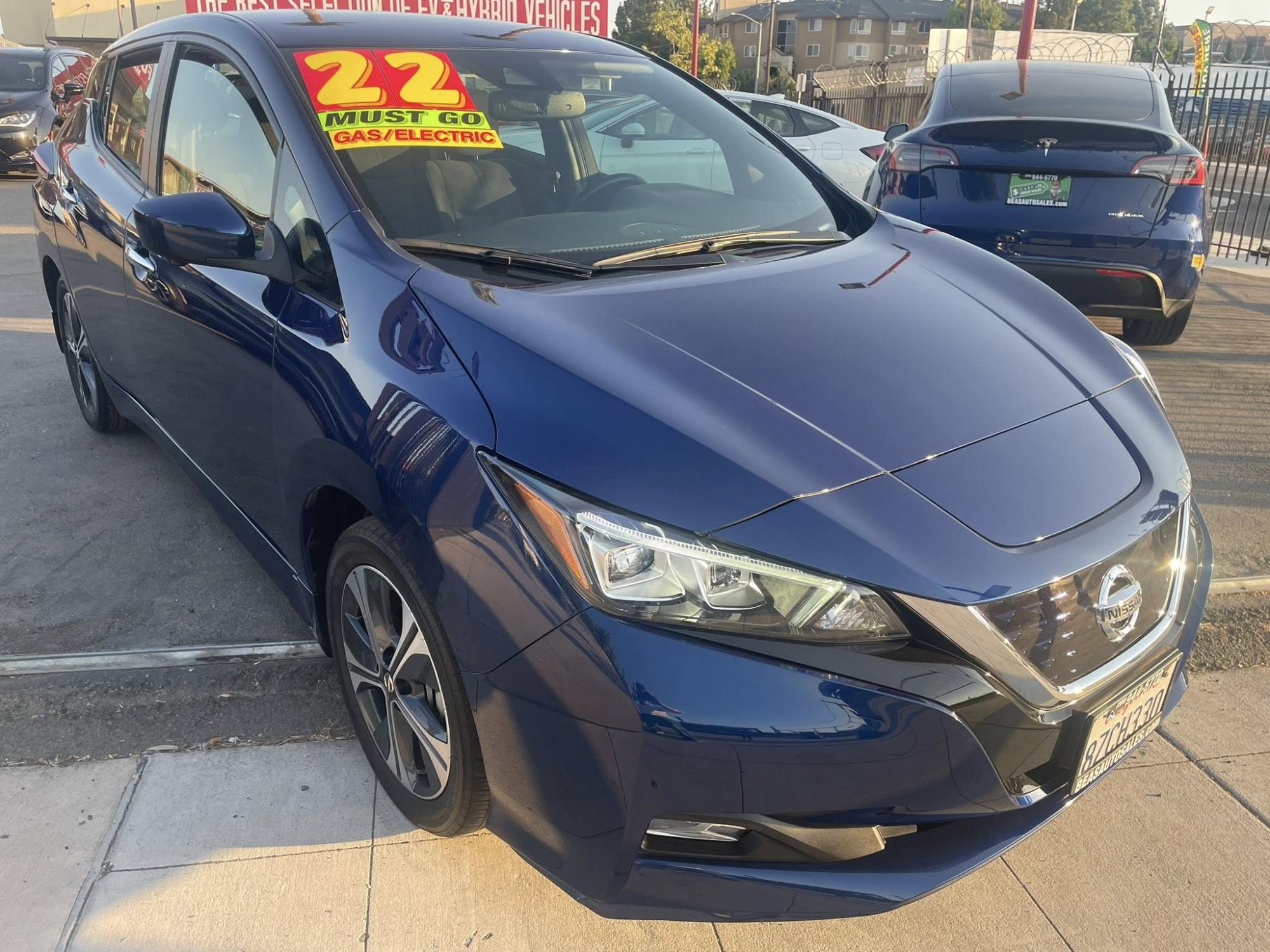 photo of 2022 Nissan LEAF SV FULLY ELECTRIC VEHICLE 