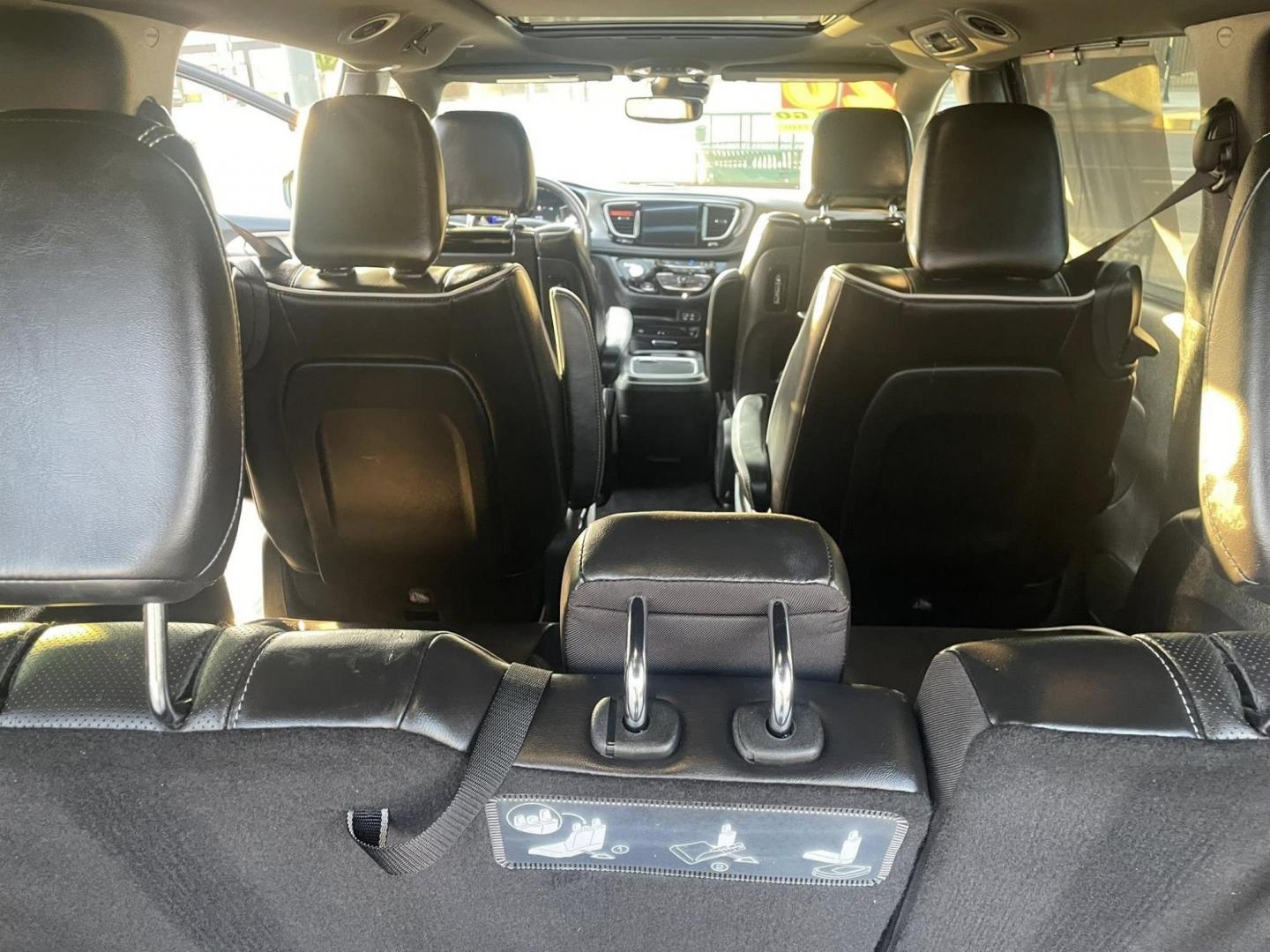 2020 Chrysler Pacifica Hybrid Limited (2C4RC1N74LR) with an 3.6L V6 DOHC 24V HYBRID engine, CVT transmission, located at 744 E Miner Ave, Stockton, CA, 95202, (209) 944-5770, 37.956863, -121.282082 - PLUS TAXES AND FEES NO CHARGER AVAILABLE - Photo#12