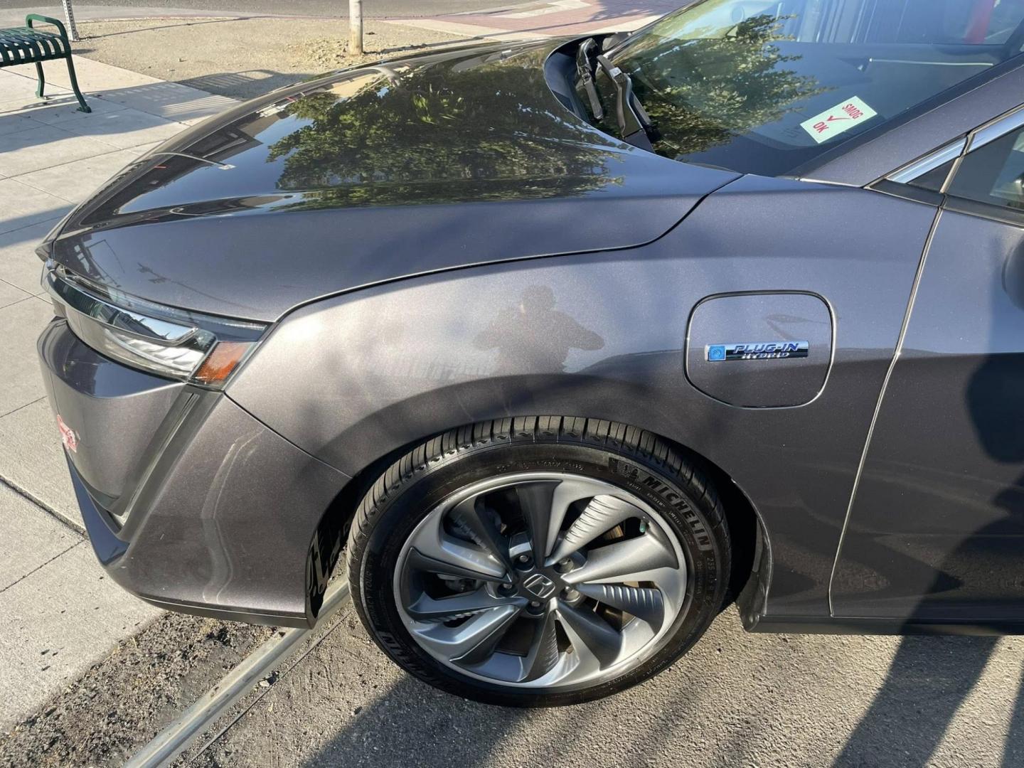 2018 Honda Clarity Touring Plug-In Hybrid (JHMZC5F36JC) with an 1.5L L4 DOHC 16V HYBRID engine, CVT transmission, located at 744 E Miner Ave, Stockton, CA, 95202, (209) 944-5770, 37.956863, -121.282082 - PLUS TAXES AND FEES NO CHARGER AVAILABLE - Photo#4