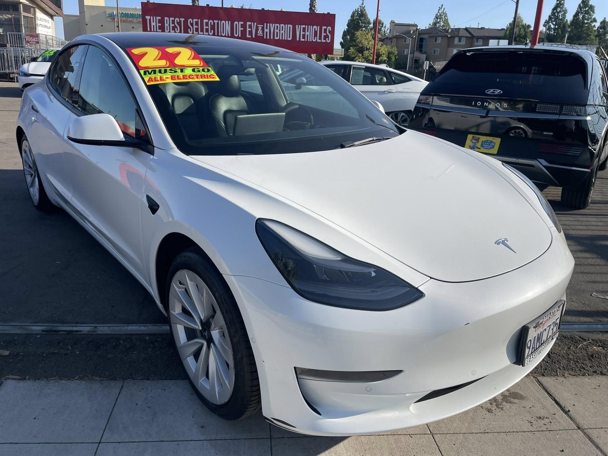 photo of 2022 Tesla Model 3 Long Range FULLY ELECTRIC VEHICLE 