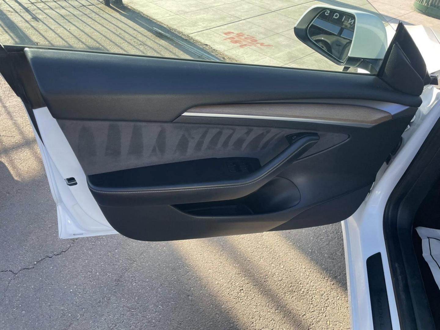 2022 Tesla Model 3 Long Range (5YJ3E1EB5NF) with an ELECTRIC engine, 1A transmission, located at 744 E Miner Ave, Stockton, CA, 95202, (209) 944-5770, 37.956863, -121.282082 - Photo#3