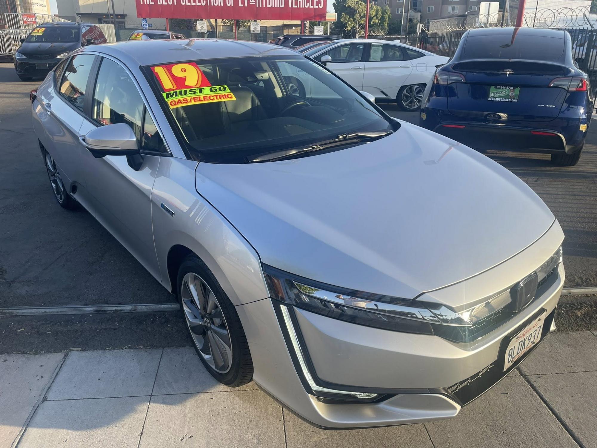 photo of 2019 Honda Clarity Touring Plug-In Hybrid