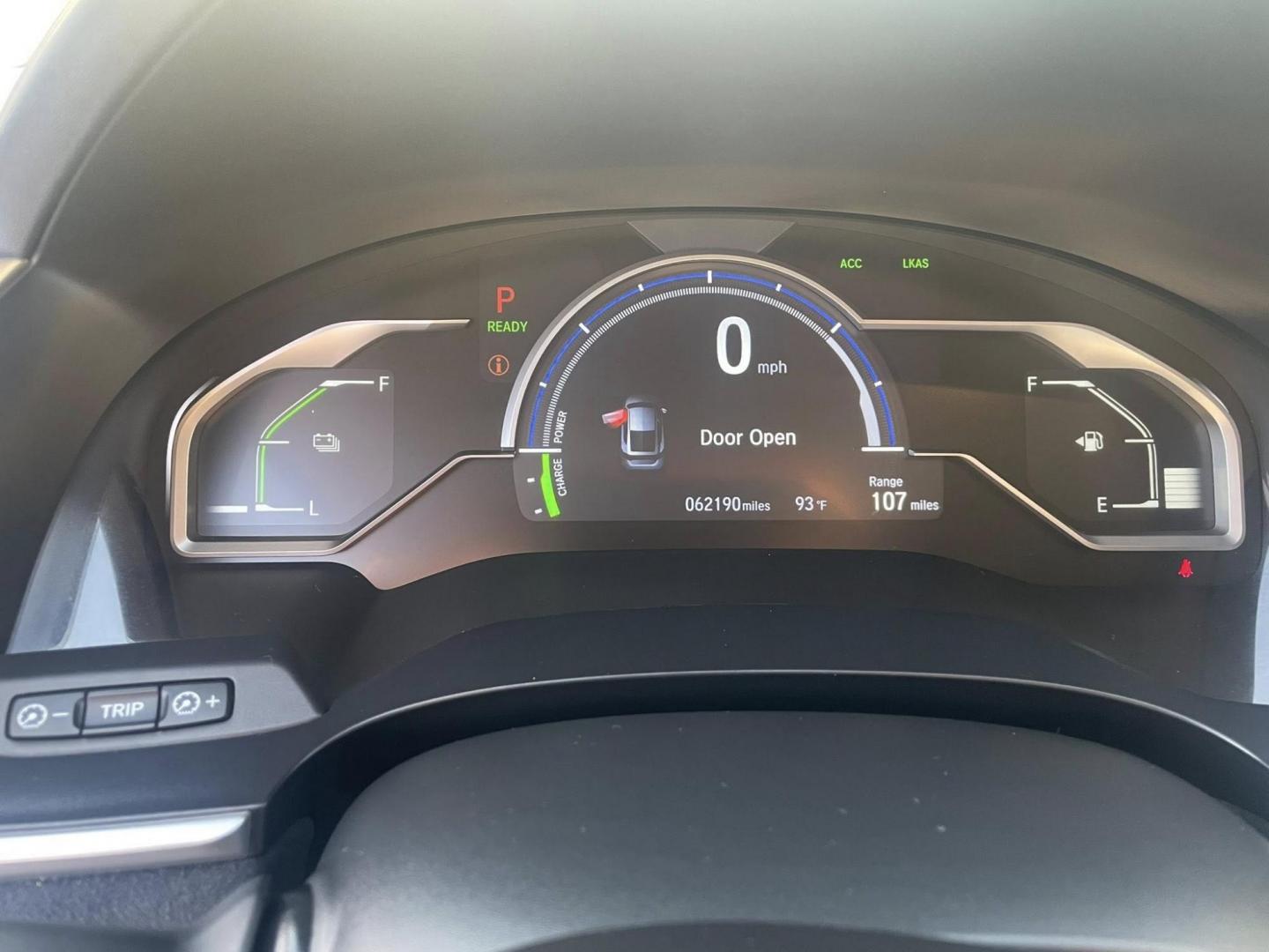 2019 Honda Clarity Touring Plug-In Hybrid (JHMZC5F33KC) with an 1.5L L4 DOHC 16V HYBRID engine, CVT transmission, located at 744 E Miner Ave, Stockton, CA, 95202, (209) 944-5770, 37.956863, -121.282082 - Photo#9