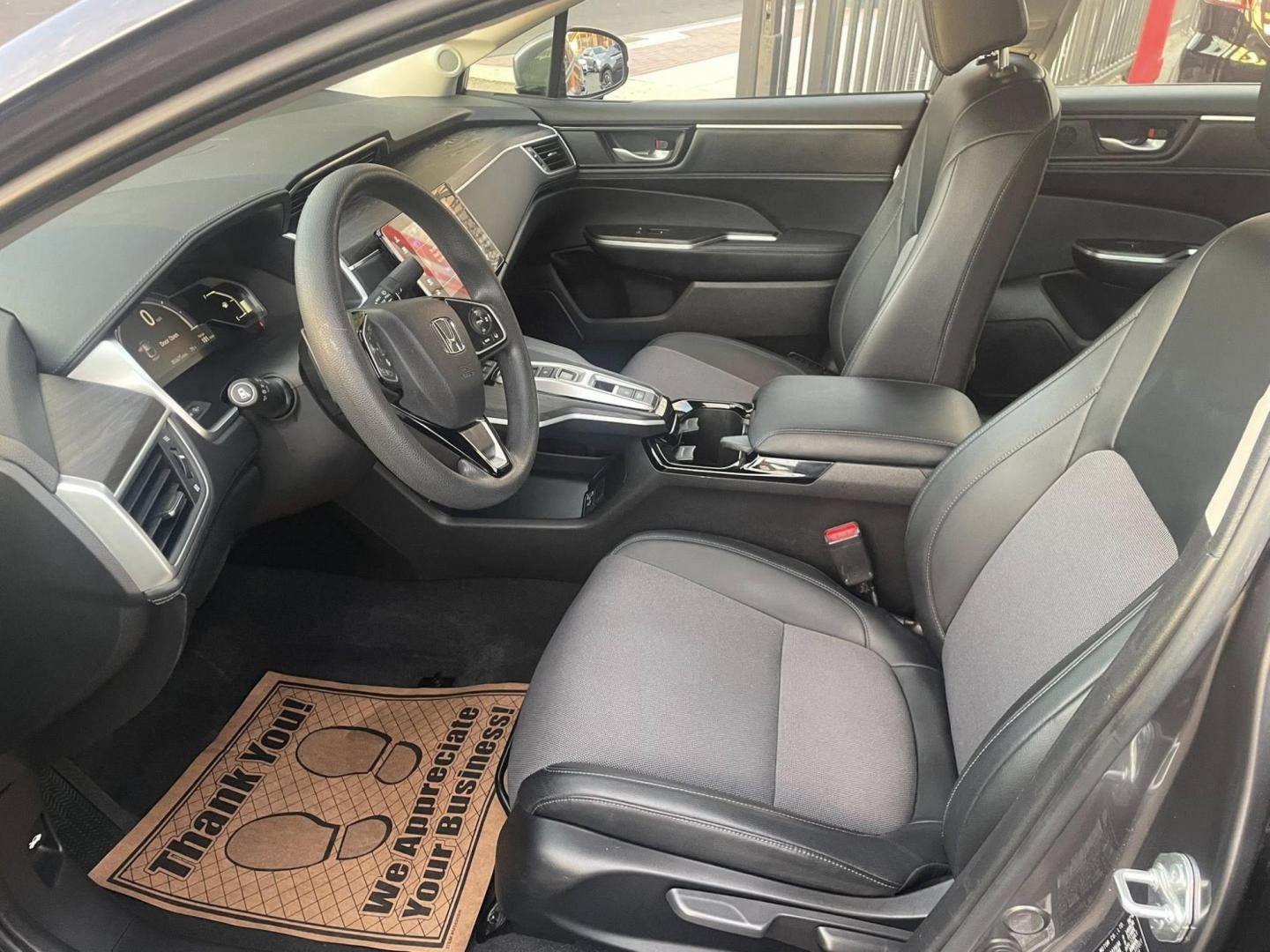 2018 Honda Clarity Plug-In Hybrid (JHMZC5F17JC) with an 1.5L L4 DOHC 16V HYBRID engine, CVT transmission, located at 744 E Miner Ave, Stockton, CA, 95202, (209) 944-5770, 37.956863, -121.282082 - PLUS TAXES AND FEES NO CHARGER AVAILABLE - Photo#7