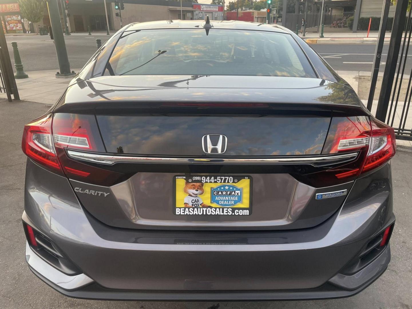 2018 Honda Clarity Plug-In Hybrid (JHMZC5F17JC) with an 1.5L L4 DOHC 16V HYBRID engine, CVT transmission, located at 744 E Miner Ave, Stockton, CA, 95202, (209) 944-5770, 37.956863, -121.282082 - PLUS TAXES AND FEES NO CHARGER AVAILABLE - Photo#10