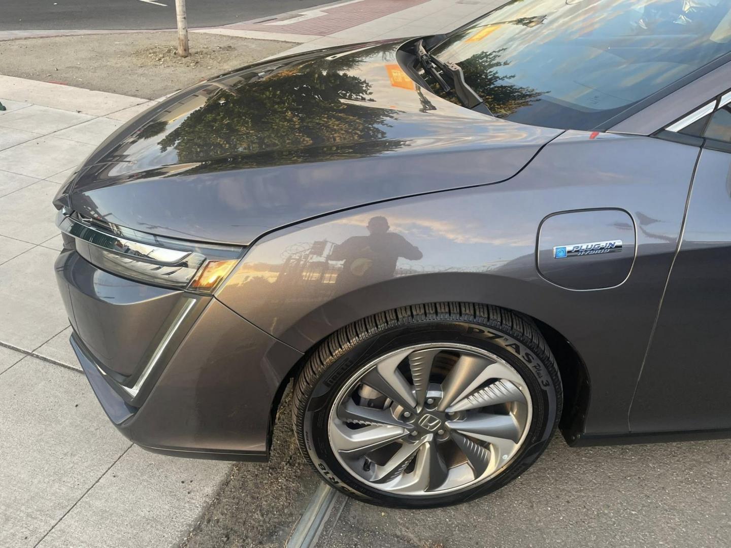 2018 Honda Clarity Plug-In Hybrid (JHMZC5F17JC) with an 1.5L L4 DOHC 16V HYBRID engine, CVT transmission, located at 744 E Miner Ave, Stockton, CA, 95202, (209) 944-5770, 37.956863, -121.282082 - PLUS TAXES AND FEES NO CHARGER AVAILABLE - Photo#4