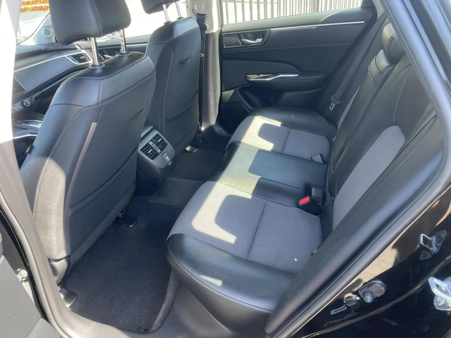 2018 Honda Clarity Plug-In Hybrid (JHMZC5F14JC) with an 1.5L L4 DOHC 16V HYBRID engine, CVT transmission, located at 744 E Miner Ave, Stockton, CA, 95202, (209) 944-5770, 37.956863, -121.282082 - PLUS TAXES AND FEES NO CHARGER AVAILABLE - Photo#7