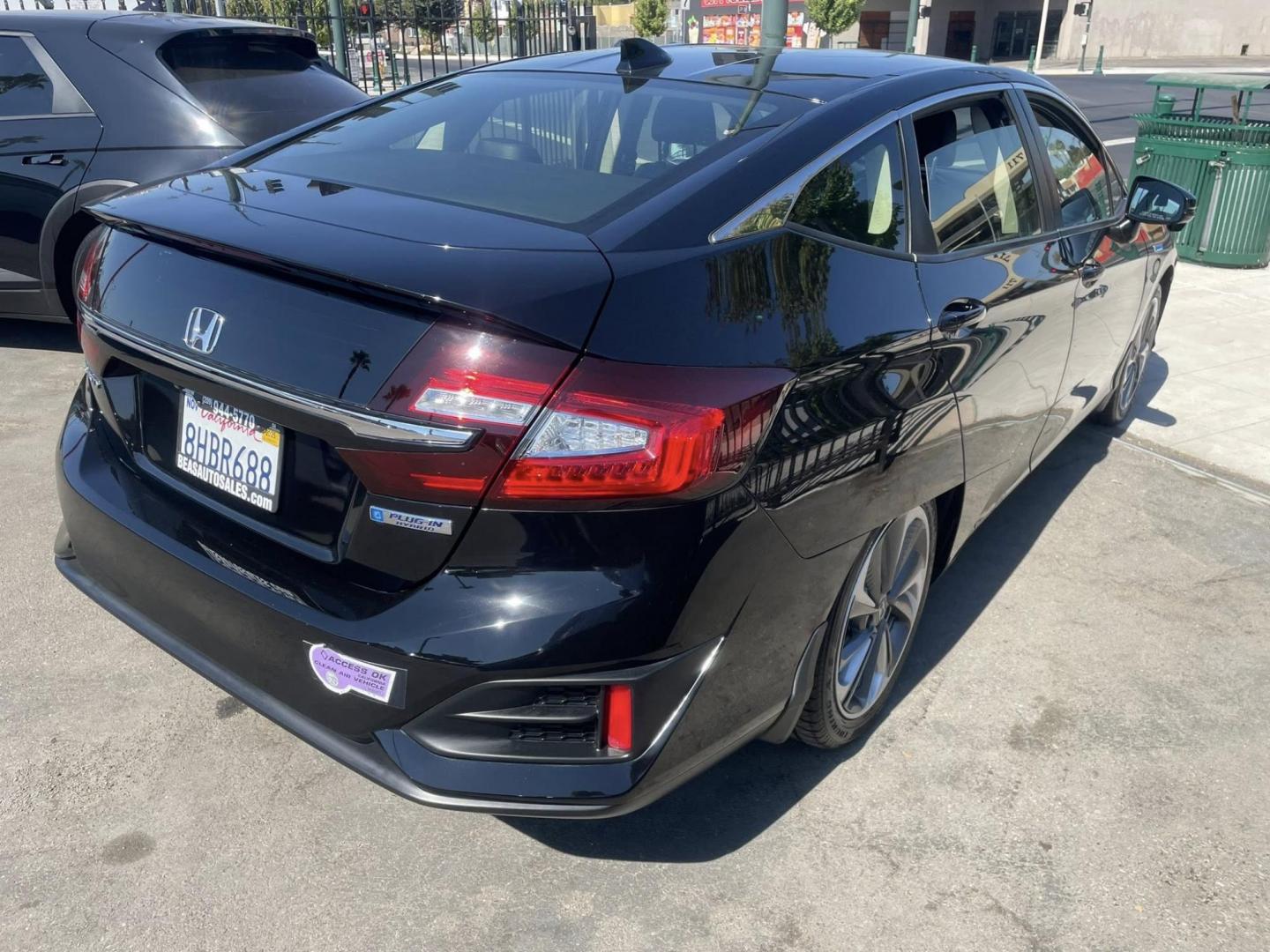 2018 Honda Clarity Plug-In Hybrid (JHMZC5F14JC) with an 1.5L L4 DOHC 16V HYBRID engine, CVT transmission, located at 744 E Miner Ave, Stockton, CA, 95202, (209) 944-5770, 37.956863, -121.282082 - PLUS TAXES AND FEES NO CHARGER AVAILABLE - Photo#10