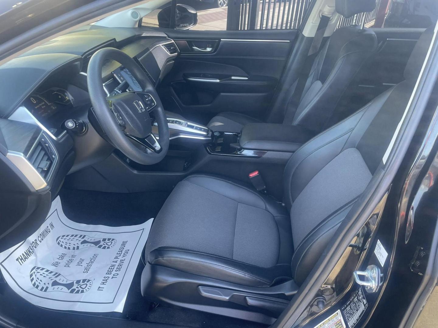 2020 Honda Clarity Plug-In Hybrid (JHMZC5F13LC) with an 1.5L L4 DOHC 16V HYBRID engine, CVT transmission, located at 744 E Miner Ave, Stockton, CA, 95202, (209) 944-5770, 37.956863, -121.282082 - PLUS TAXES AND FEES NO CHARGER AVAILABLE - Photo#5