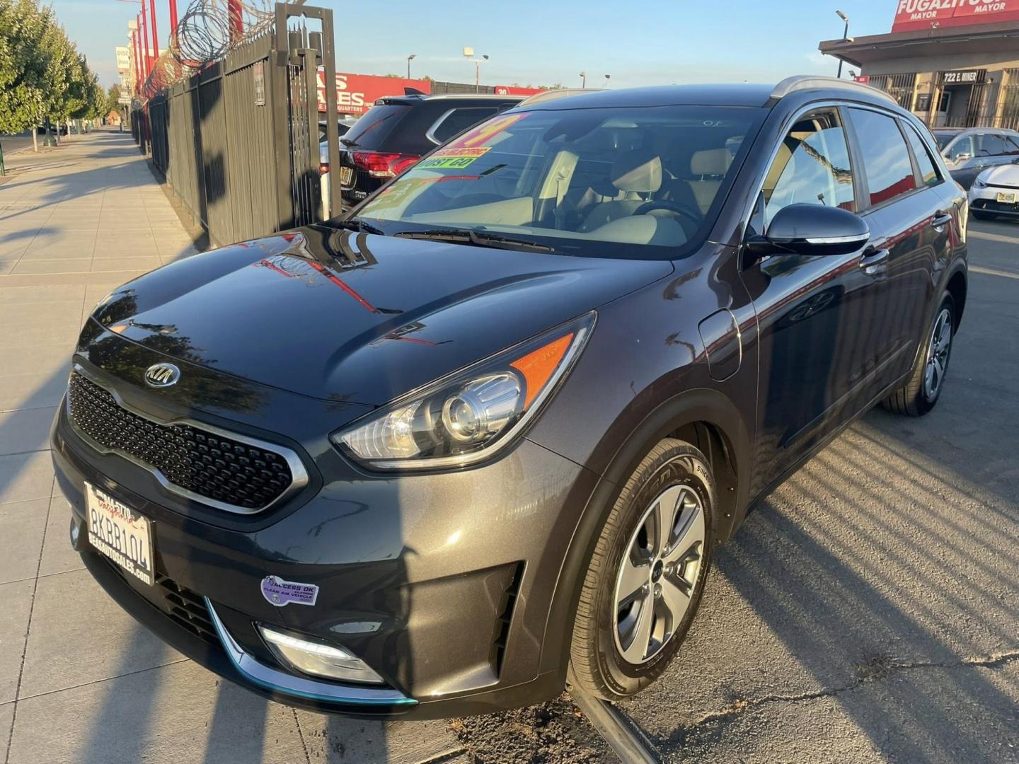 2019 Kia Niro Plug In Hybrid EX (KNDCD3LD8K5) , 6A transmission, located at 744 E Miner Ave, Stockton, CA, 95202, (209) 944-5770, 37.956863, -121.282082 - Photo#3