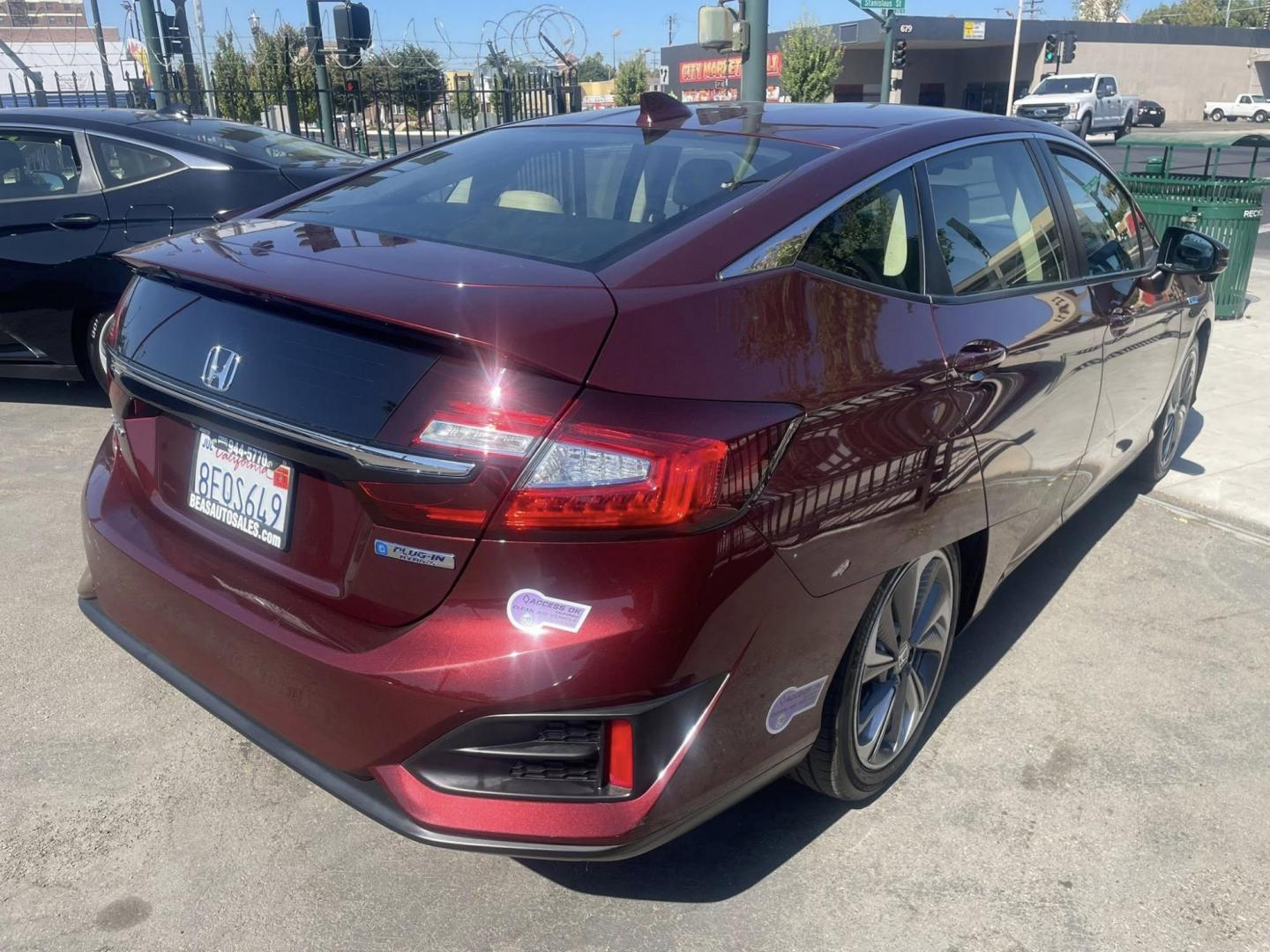 2018 Honda Clarity Plug-In Hybrid (JHMZC5F14JC) with an 1.5L L4 DOHC 16V HYBRID engine, CVT transmission, located at 744 E Miner Ave, Stockton, CA, 95202, (209) 944-5770, 37.956863, -121.282082 - PLUS TAXES AND FEES NO CHARGER AVAILABLE - Photo#9