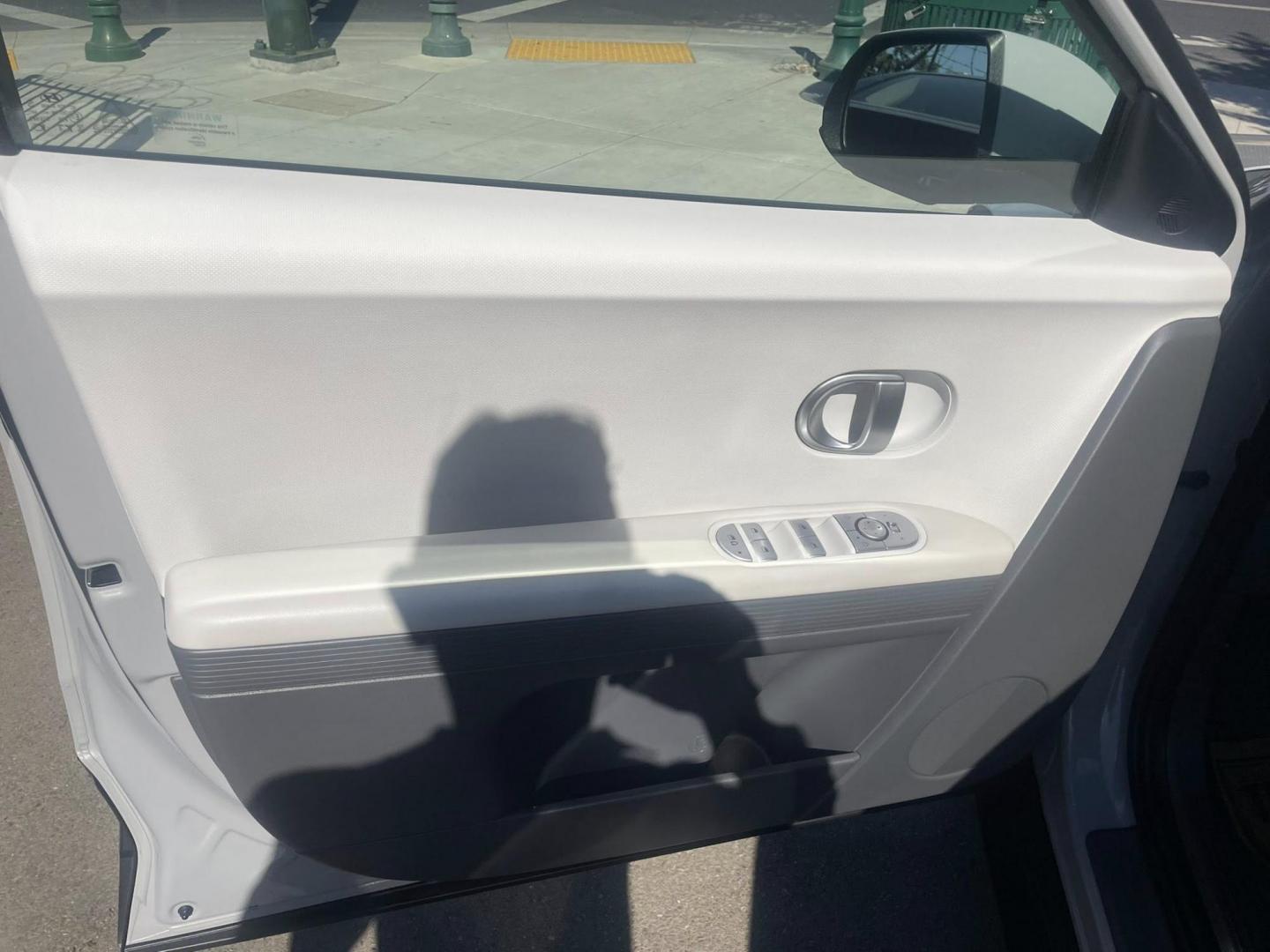 2023 Hyundai Ioniq 5 SE (KM8KM4AE9PU) with an ELECTRIC engine, 1A transmission, located at 744 E Miner Ave, Stockton, CA, 95202, (209) 944-5770, 37.956863, -121.282082 - PLUS TAXES AND FEES NO CHARGER AVAILABLE - Photo#3