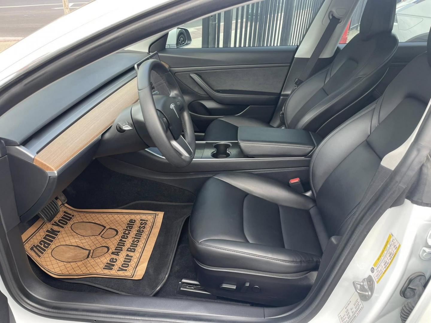2020 Tesla Model 3 Base (5YJ3E1EA3LF) with an ELECTRIC engine, 1A transmission, located at 744 E Miner Ave, Stockton, CA, 95202, (209) 944-5770, 37.956863, -121.282082 - PLUS TAXES AND FEES NO CHARGER AVAILABLE - Photo#5