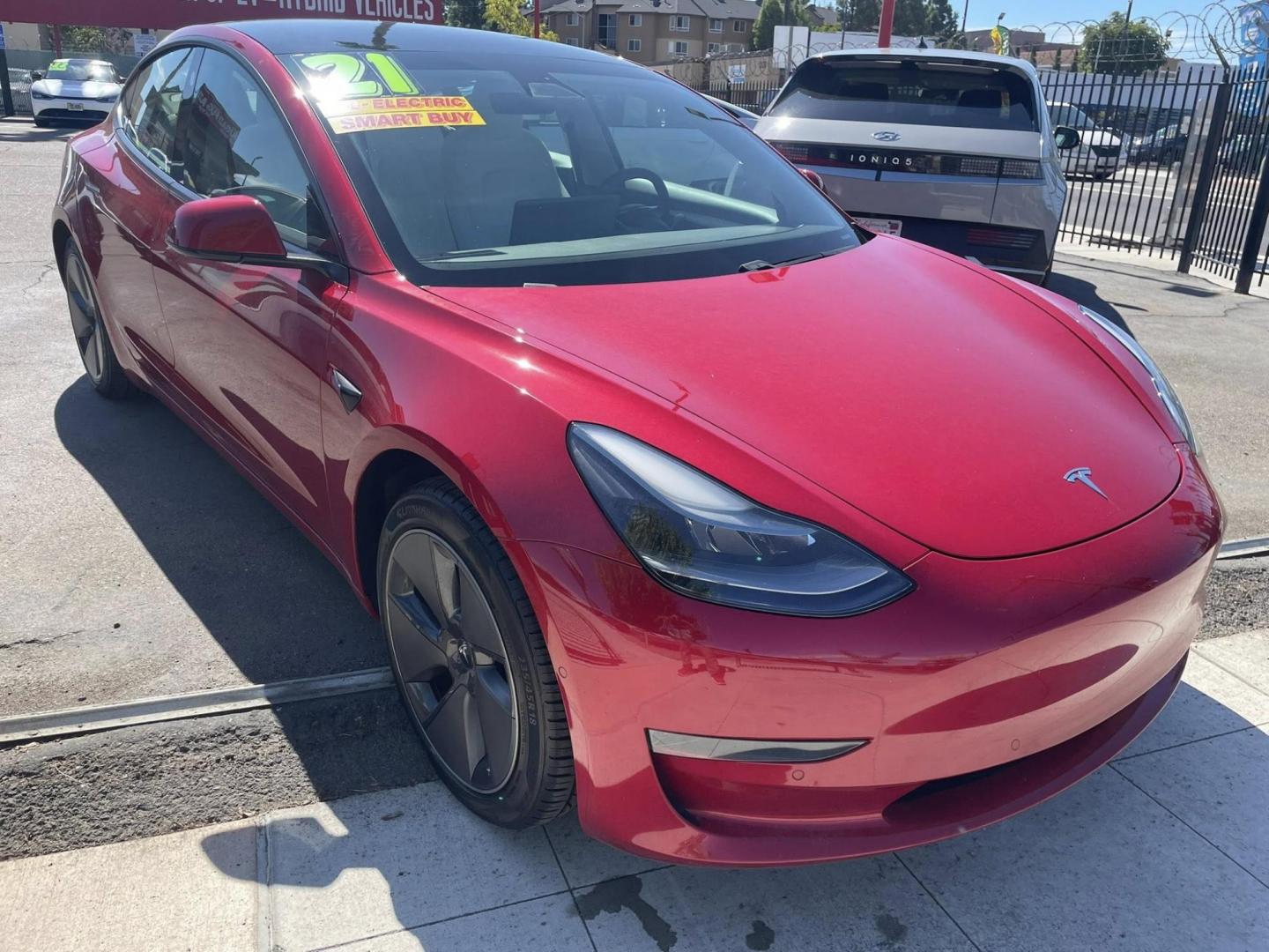 2021 Tesla Model 3 Standard Range Plus (5YJ3E1EA4MF) with an ELECTRIC engine, 1A transmission, located at 744 E Miner Ave, Stockton, CA, 95202, (209) 944-5770, 37.956863, -121.282082 - PLUS TAXES AND FEES NO CHARGER AVAILABLE - Photo#0