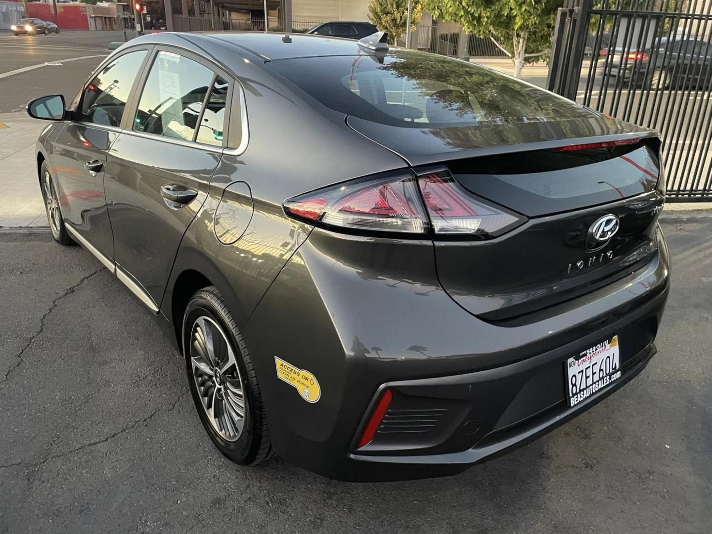 2022 Hyundai Ioniq Plug-In Hybrid SEL (KMHC75LD4NU) with an 1.6L L4 DOHC 16V HYBRID engine, 6A transmission, located at 744 E Miner Ave, Stockton, CA, 95202, (209) 944-5770, 37.956863, -121.282082 - Photo#5
