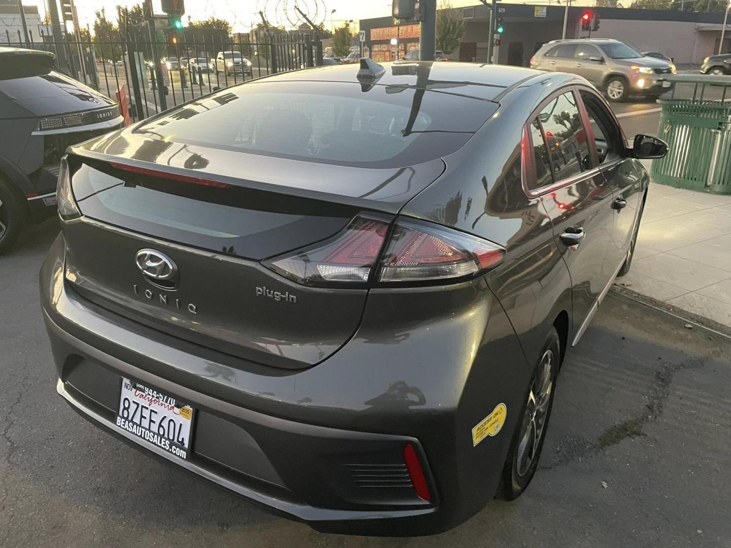 2022 Hyundai Ioniq Plug-In Hybrid SEL (KMHC75LD4NU) with an 1.6L L4 DOHC 16V HYBRID engine, 6A transmission, located at 744 E Miner Ave, Stockton, CA, 95202, (209) 944-5770, 37.956863, -121.282082 - Photo#7