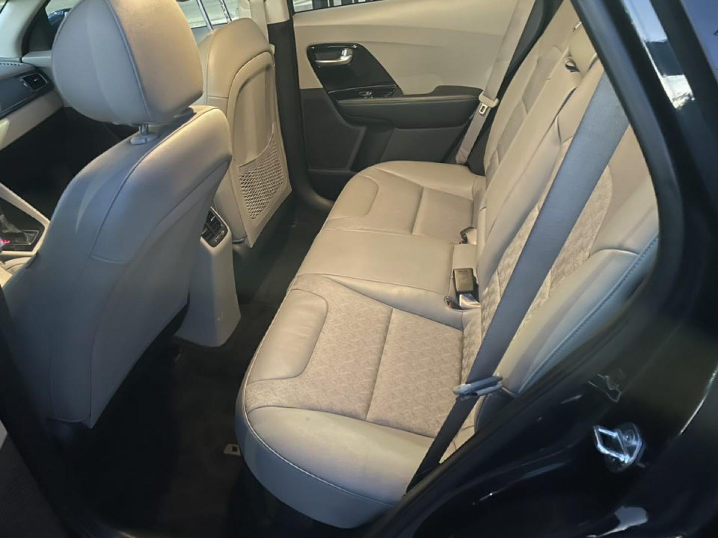 2019 Kia Niro Plug In Hybrid EX (KNDCD3LD5K5) , 6A transmission, located at 744 E Miner Ave, Stockton, CA, 95202, (209) 944-5770, 37.956863, -121.282082 - Photo#8