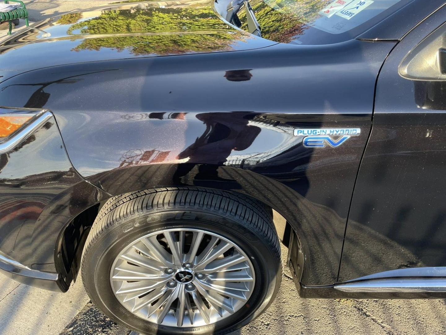 2020 Mitsubishi Outlander PHEV GT (JA4J24A52LZ) with an 2.0L L4 DOHC 16V HYBRID engine, 1A transmission, located at 744 E Miner Ave, Stockton, CA, 95202, (209) 944-5770, 37.956863, -121.282082 - PLUS TAXES FEES - Photo#3