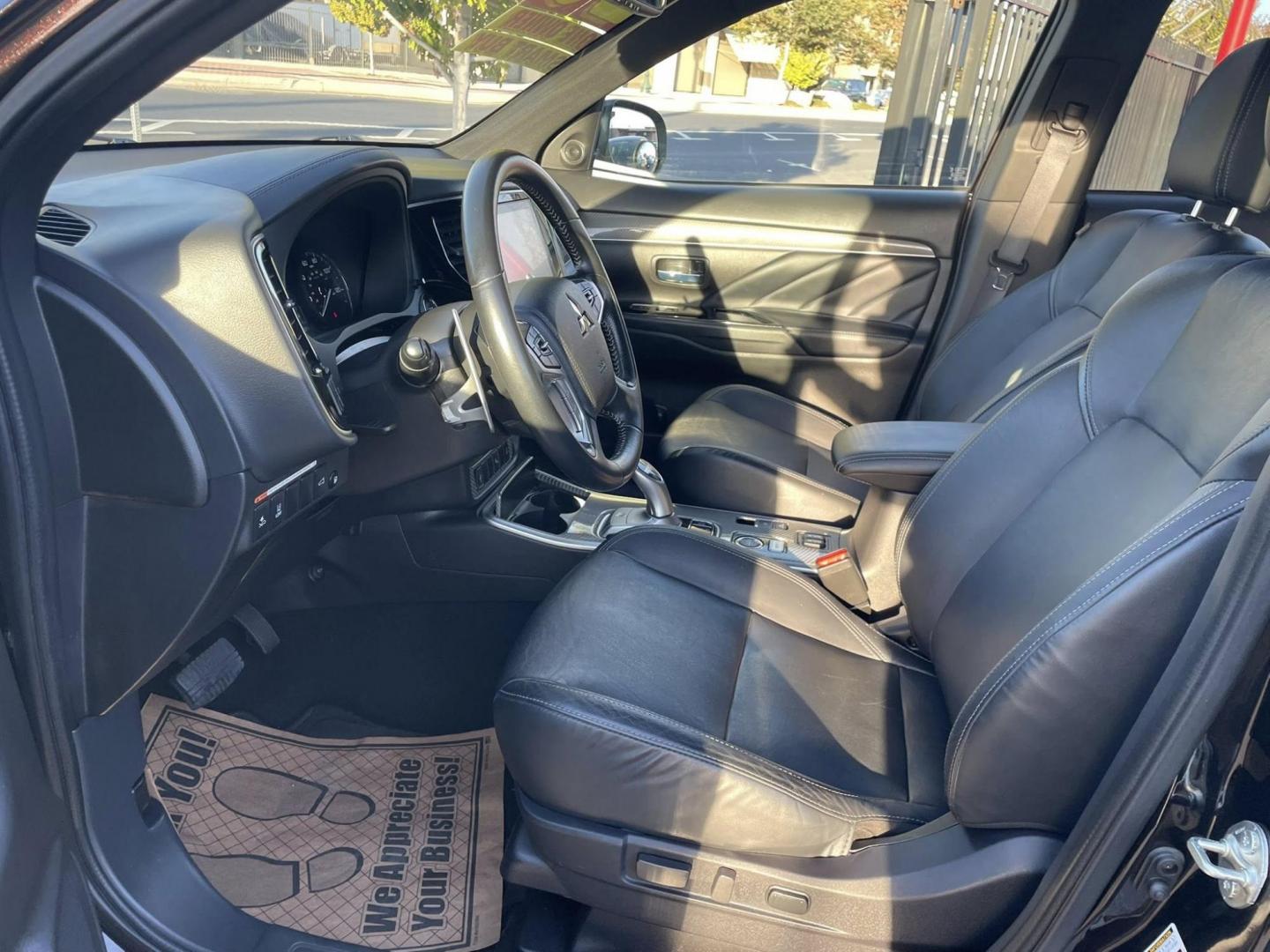 2020 Mitsubishi Outlander PHEV GT (JA4J24A52LZ) with an 2.0L L4 DOHC 16V HYBRID engine, 1A transmission, located at 744 E Miner Ave, Stockton, CA, 95202, (209) 944-5770, 37.956863, -121.282082 - PLUS TAXES FEES - Photo#6