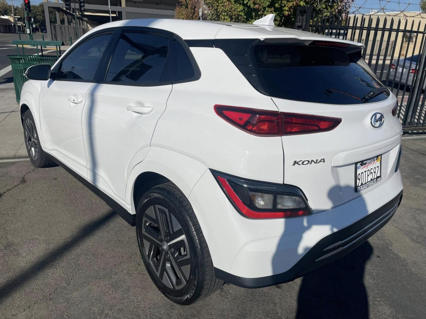 2023 Hyundai Kona EV SEL (KM8K23AG1PU) with an ELECTRIC engine, 1A transmission, located at 744 E Miner Ave, Stockton, CA, 95202, (209) 944-5770, 37.956863, -121.282082 - PLUS TAXES AND FEES - Photo#10