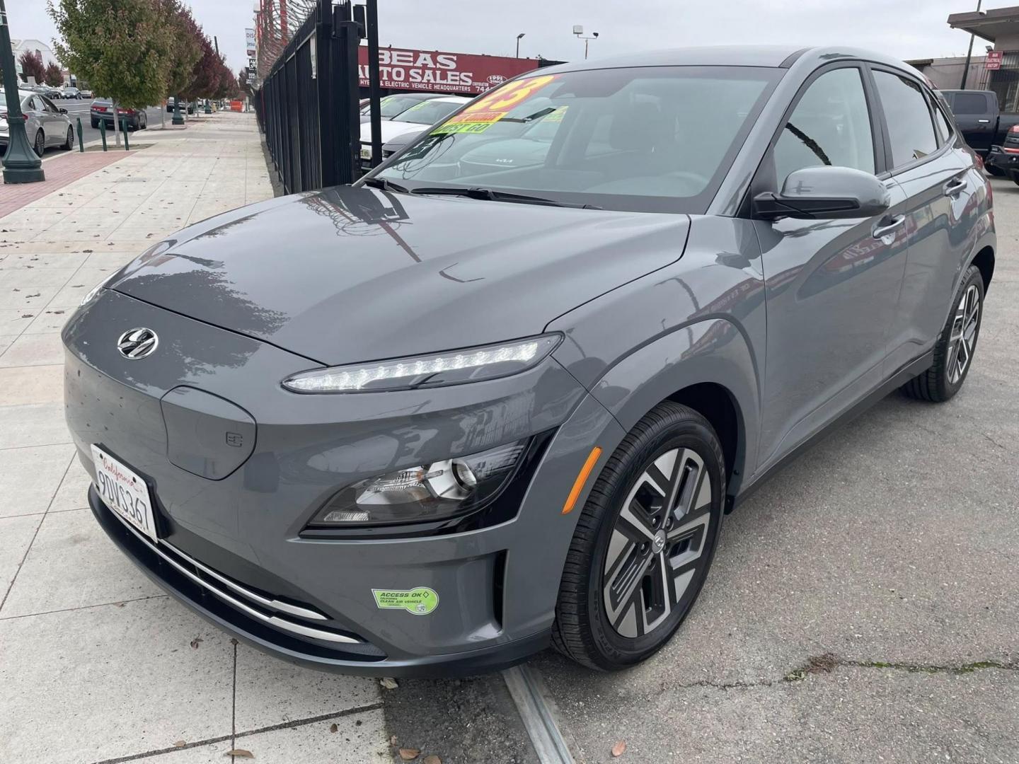 2023 Hyundai Kona EV SEL (KM8K23AG5PU) with an ELECTRIC engine, 1A transmission, located at 744 E Miner Ave, Stockton, CA, 95202, (209) 944-5770, 37.956863, -121.282082 - PLUS TAXES AND FEES - Photo#2