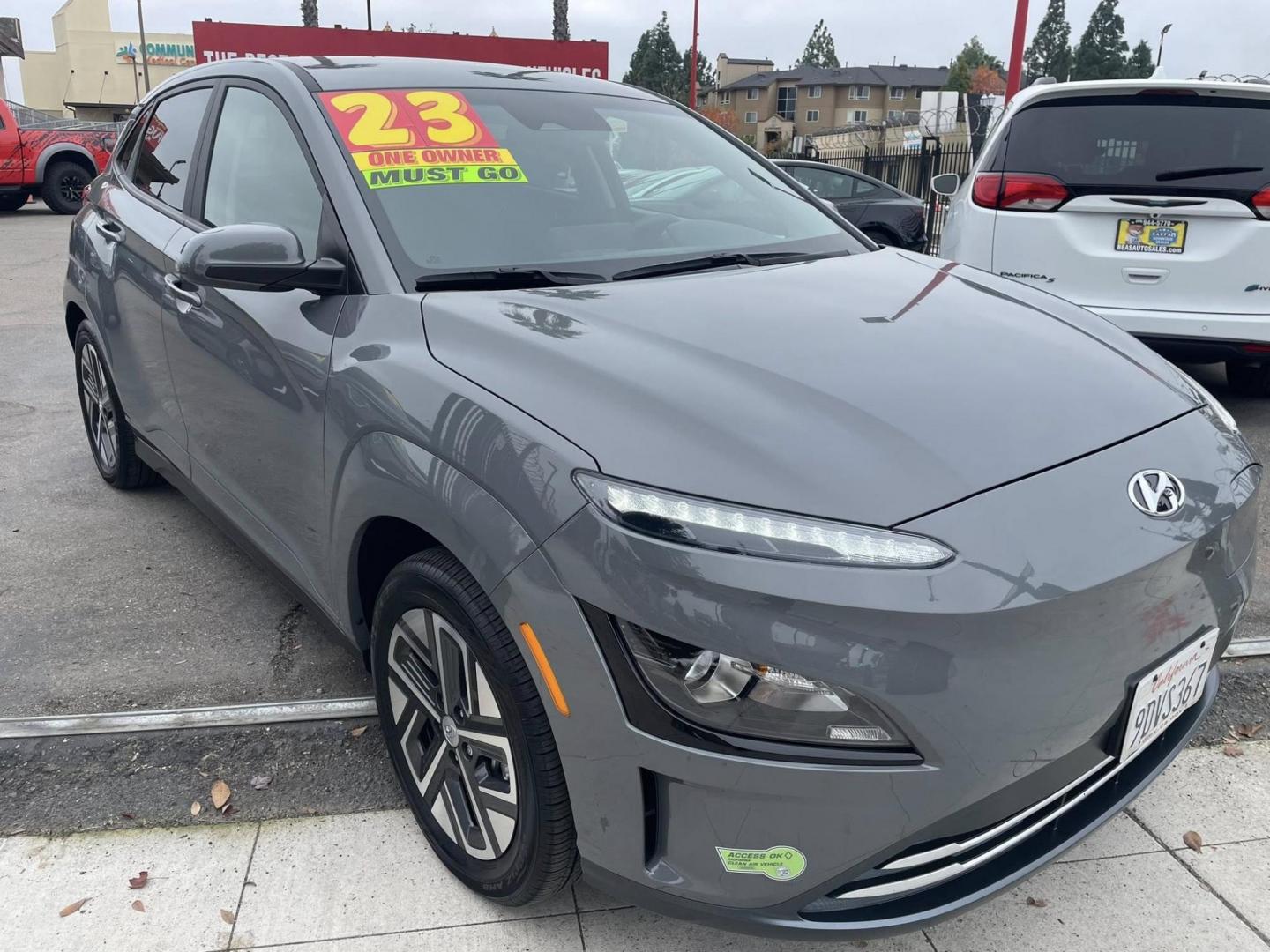 2023 Hyundai Kona EV SEL (KM8K23AG5PU) with an ELECTRIC engine, 1A transmission, located at 744 E Miner Ave, Stockton, CA, 95202, (209) 944-5770, 37.956863, -121.282082 - PLUS TAXES AND FEES - Photo#0