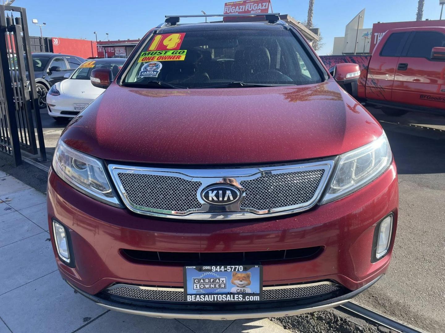 2014 Kia Sorento SX V6 FWD (5XYKW4A77EG) with an 3.3L V6 DOHC 24V engine, 6-Speed Automatic transmission, located at 744 E Miner Ave, Stockton, CA, 95202, (209) 944-5770, 37.956863, -121.282082 - PLUS TAXES AND FEES - Photo#2