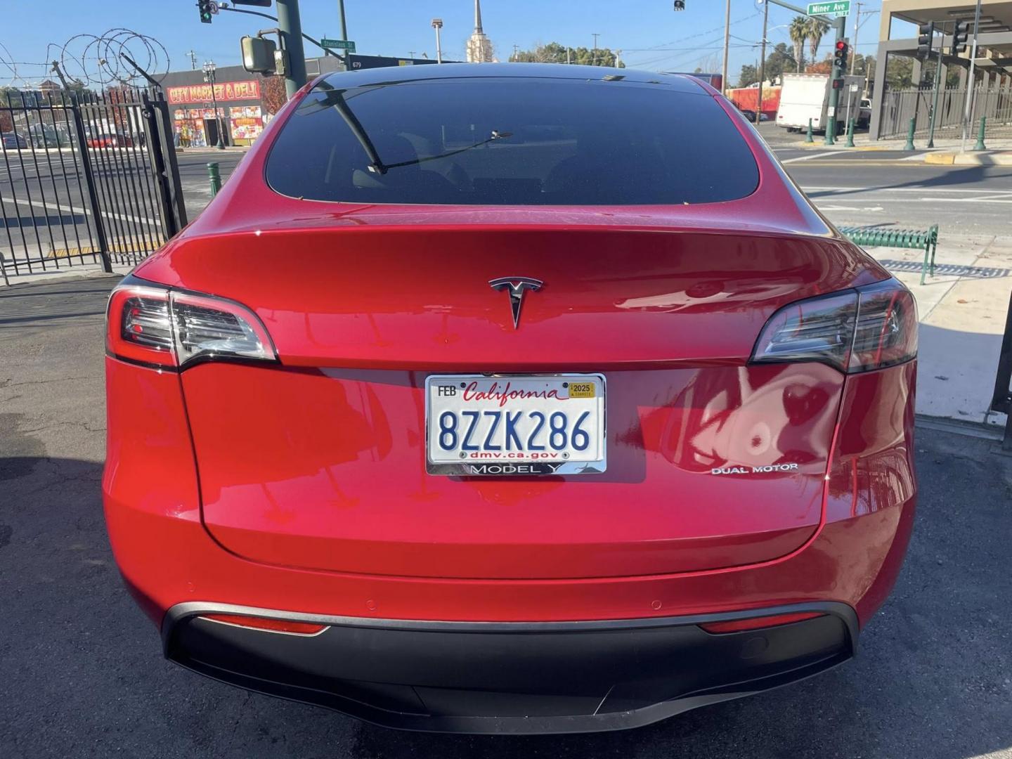 2022 RED Tesla Model Y Long Range (7SAYGDEE1NF) with an ELECTRIC engine, 1A transmission, located at 744 E Miner Ave, Stockton, CA, 95202, (209) 944-5770, 37.956863, -121.282082 - PLUS TAXES AND FEES - Photo#8
