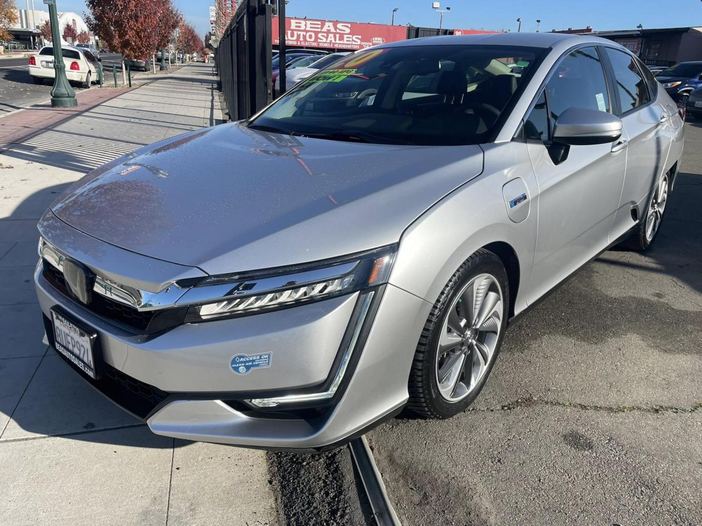2019 Honda Clarity Touring Plug-In Hybrid (JHMZC5F32KC) with an 1.5L L4 DOHC 16V HYBRID engine, CVT transmission, located at 744 E Miner Ave, Stockton, CA, 95202, (209) 944-5770, 37.956863, -121.282082 - PLUS TAXES AND FEES - Photo#3