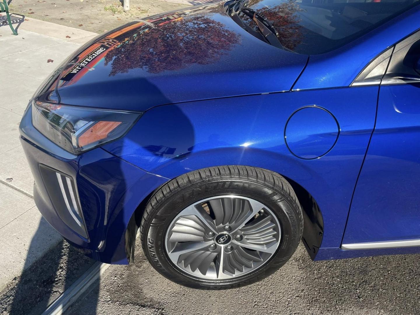 2021 Hyundai Ioniq Plug-In Hybrid SEL (KMHC75LD5MU) with an 1.6L L4 DOHC 16V HYBRID engine, 6A transmission, located at 744 E Miner Ave, Stockton, CA, 95202, (209) 944-5770, 37.956863, -121.282082 - PLUS TAXES AND FEES - Photo#4