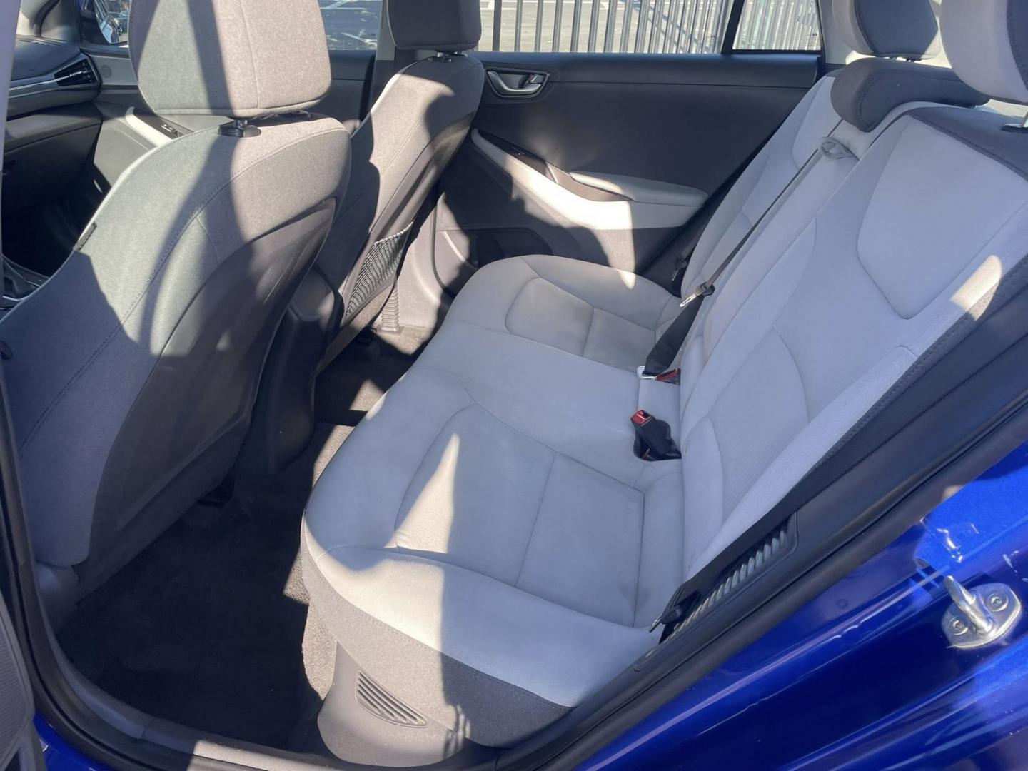 2021 Hyundai Ioniq Plug-In Hybrid SEL (KMHC75LD5MU) with an 1.6L L4 DOHC 16V HYBRID engine, 6A transmission, located at 744 E Miner Ave, Stockton, CA, 95202, (209) 944-5770, 37.956863, -121.282082 - PLUS TAXES AND FEES - Photo#8