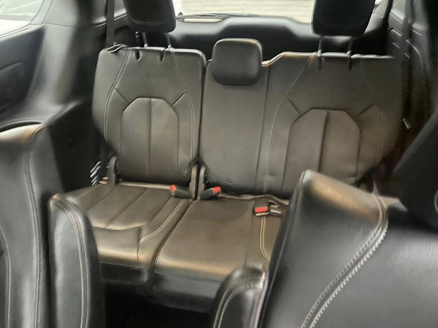 2019 Chrysler Pacifica Hybrid Touring L (2C4RC1L79KR) with an 3.6L V6 DOHC 24V HYBRID engine, CVT transmission, located at 744 E Miner Ave, Stockton, CA, 95202, (209) 944-5770, 37.956863, -121.282082 - PLUS TAXES AND FEES - Photo#7