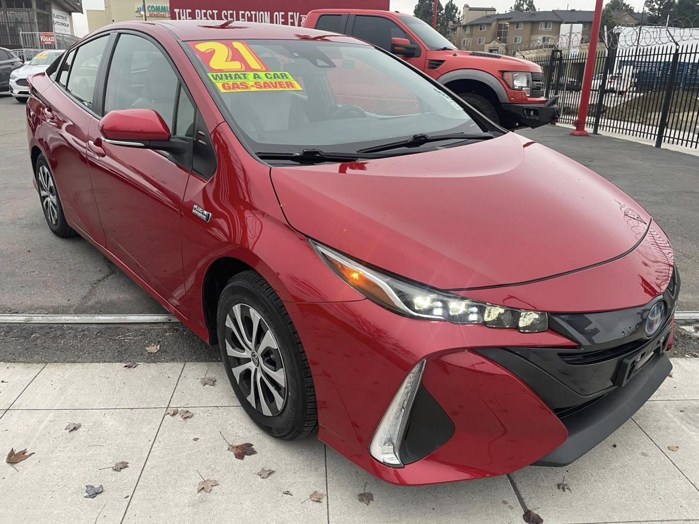 2021 Toyota Prius Prime LE's photo