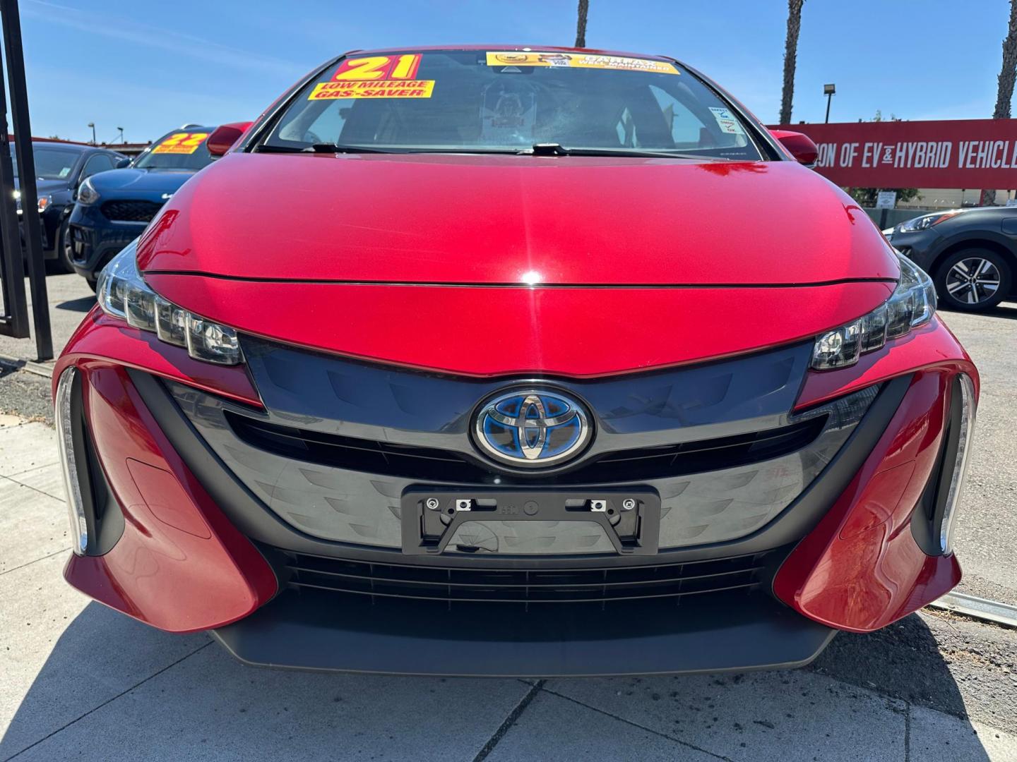 2021 Toyota Prius Prime LE - Photo 3