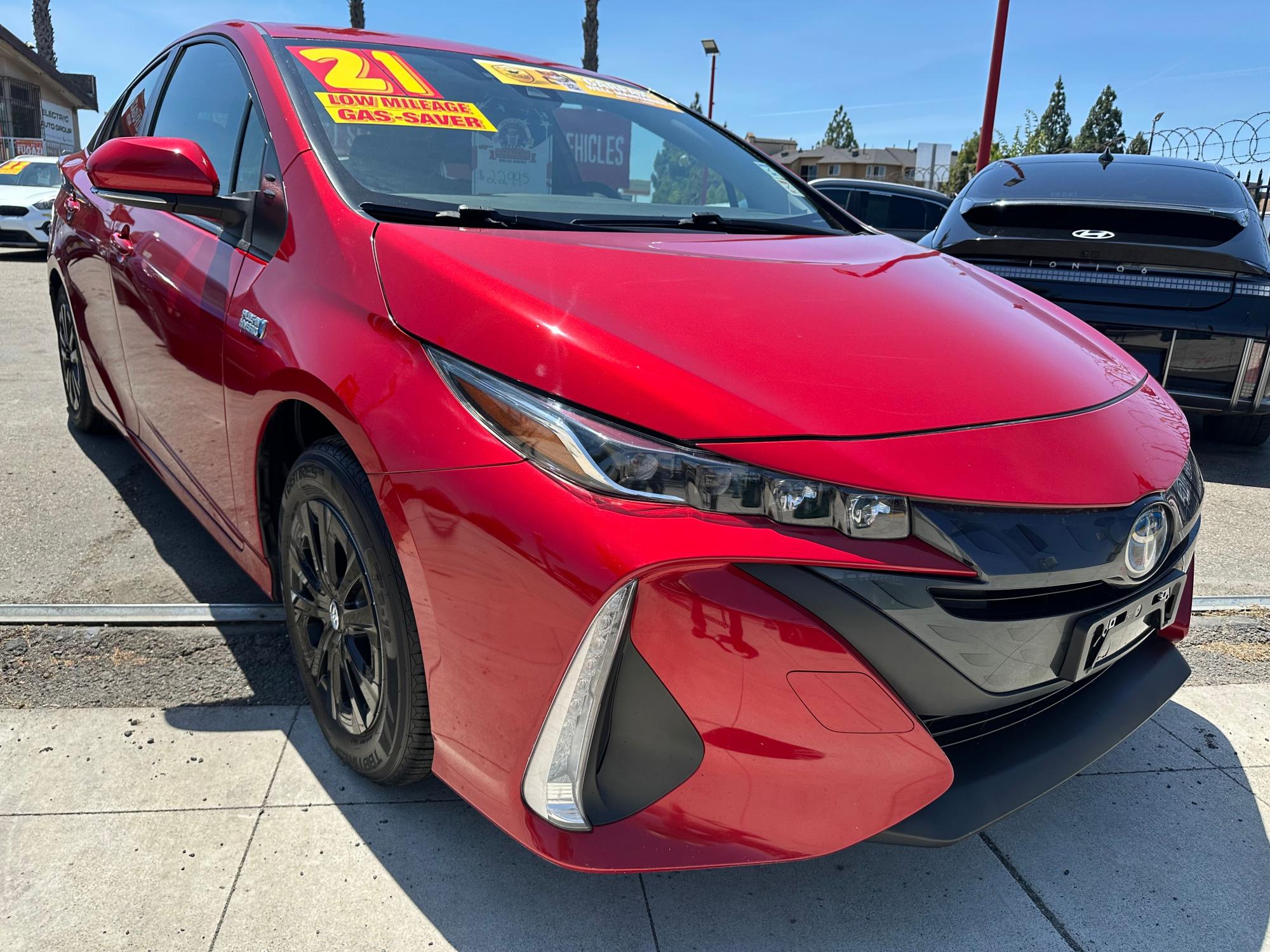 photo of 2021 Toyota Prius Prime LE  PLUG-IN HYBRID