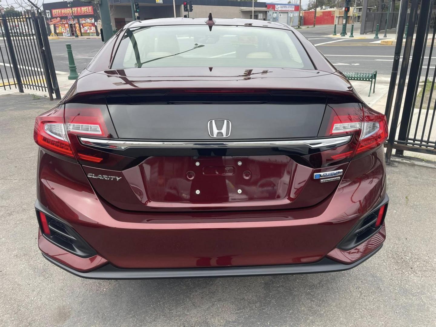 2019 Honda Clarity Touring Plug-In Hybrid (JHMZC5F38KC) with an 1.5L L4 DOHC 16V HYBRID engine, CVT transmission, located at 744 E Miner Ave, Stockton, CA, 95202, (209) 944-5770, 37.956863, -121.282082 - PLUS TAXES AND FEES - Photo#11