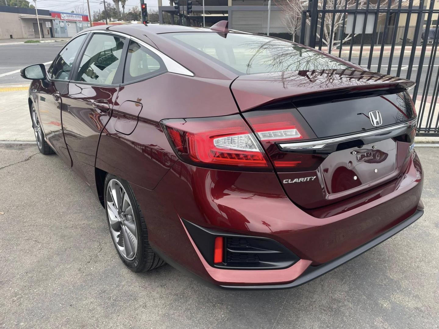 2019 Honda Clarity Touring Plug-In Hybrid (JHMZC5F38KC) with an 1.5L L4 DOHC 16V HYBRID engine, CVT transmission, located at 744 E Miner Ave, Stockton, CA, 95202, (209) 944-5770, 37.956863, -121.282082 - PLUS TAXES AND FEES - Photo#10