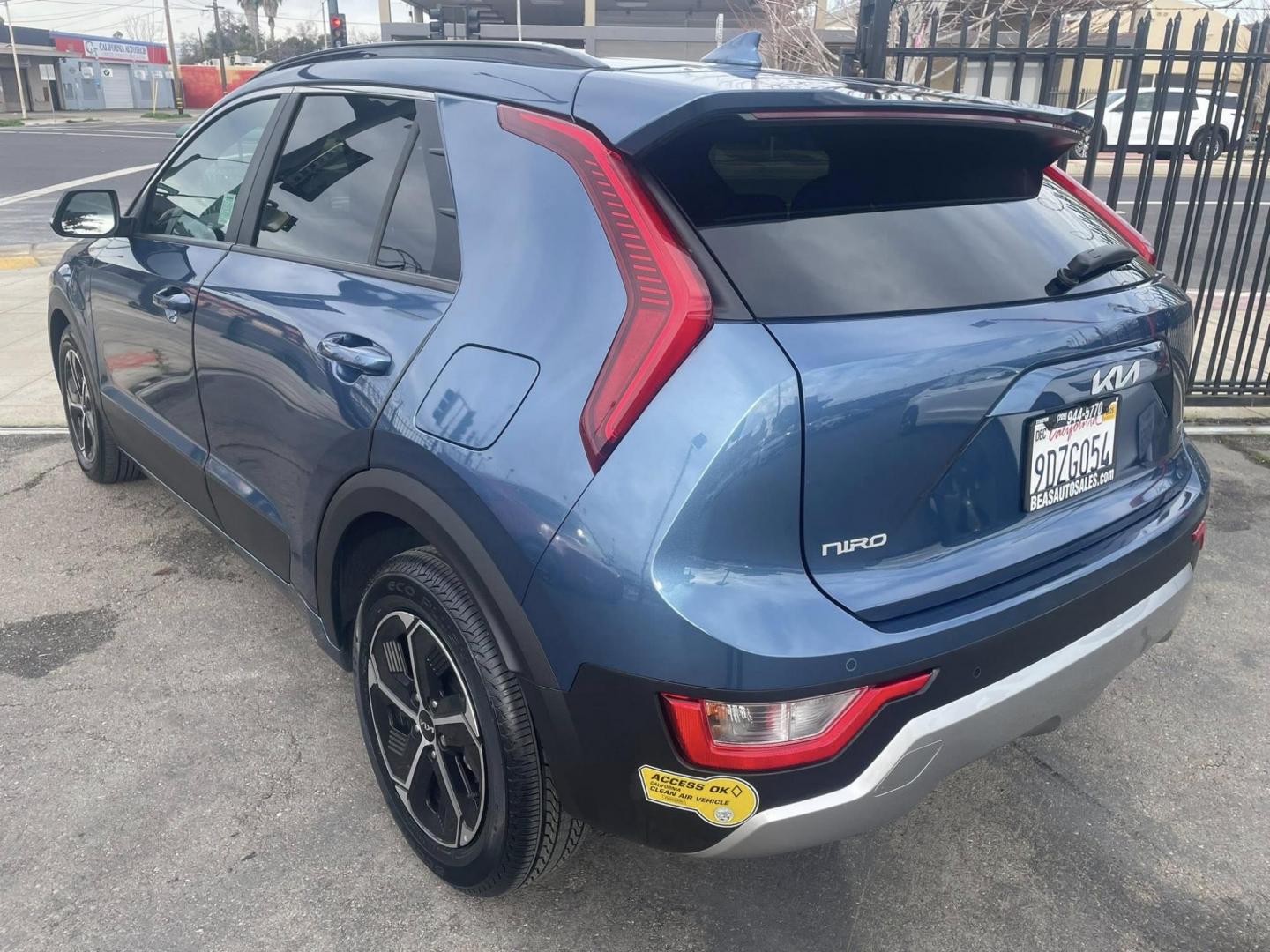2023 Kia Niro EX (KNDCS3LF1P5) with an 1.6L L4 DOHC 16V HYBRID engine, 6A transmission, located at 744 E Miner Ave, Stockton, CA, 95202, (209) 944-5770, 37.956863, -121.282082 - PLUS TAXES AND FEES - Photo#9