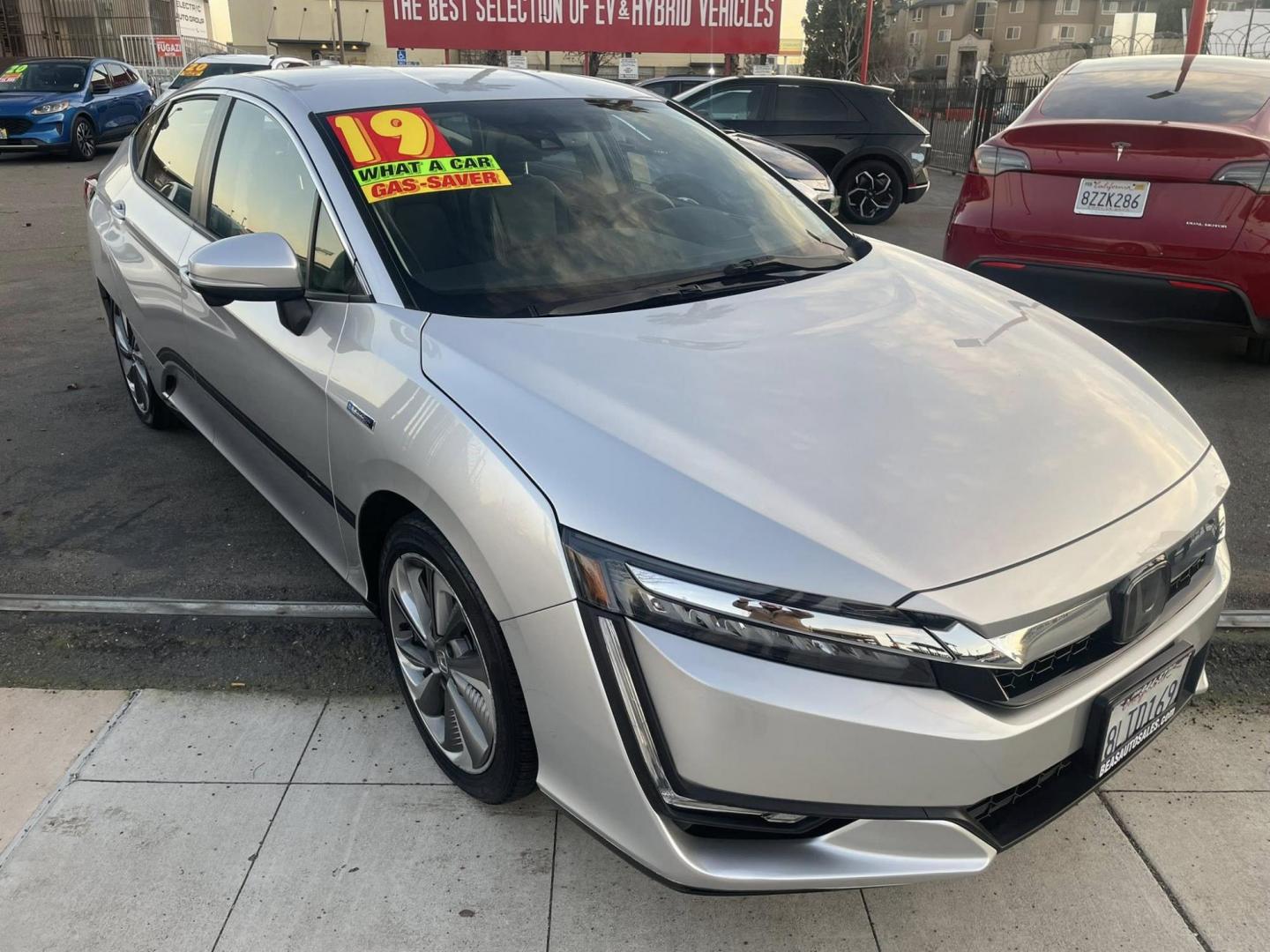2019 Honda Clarity Plug-In Hybrid (JHMZC5F18KC) with an 1.5L L4 DOHC 16V HYBRID engine, CVT transmission, located at 744 E Miner Ave, Stockton, CA, 95202, (209) 944-5770, 37.956863, -121.282082 - PLUS TAXES AND FEES - Photo#1