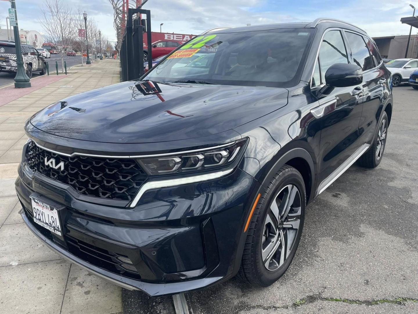 2022 Kia Sorento Plug In Hybrid SX (KNDRJDLH3N5) with an 1.6L L4 DOHC 16V HYBRID engine, 6A transmission, located at 744 E Miner Ave, Stockton, CA, 95202, (209) 944-5770, 37.956863, -121.282082 - PLUS TAXES AND FEES - Photo#3