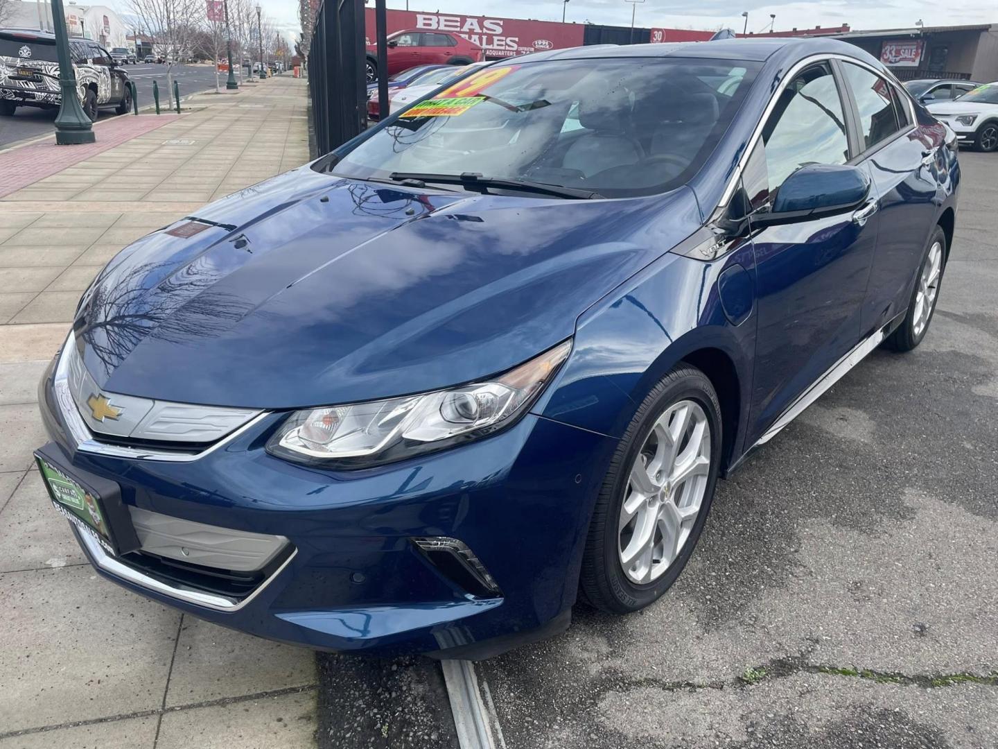 2019 Chevrolet Volt Premier w/ Standard Emission Package (1G1RB6S50KU) with an 1.5L L4 DOHC 16V engine, CVT transmission, located at 744 E Miner Ave, Stockton, CA, 95202, (209) 944-5770, 37.956863, -121.282082 - PLUS TAXES AND FEES - Photo#3