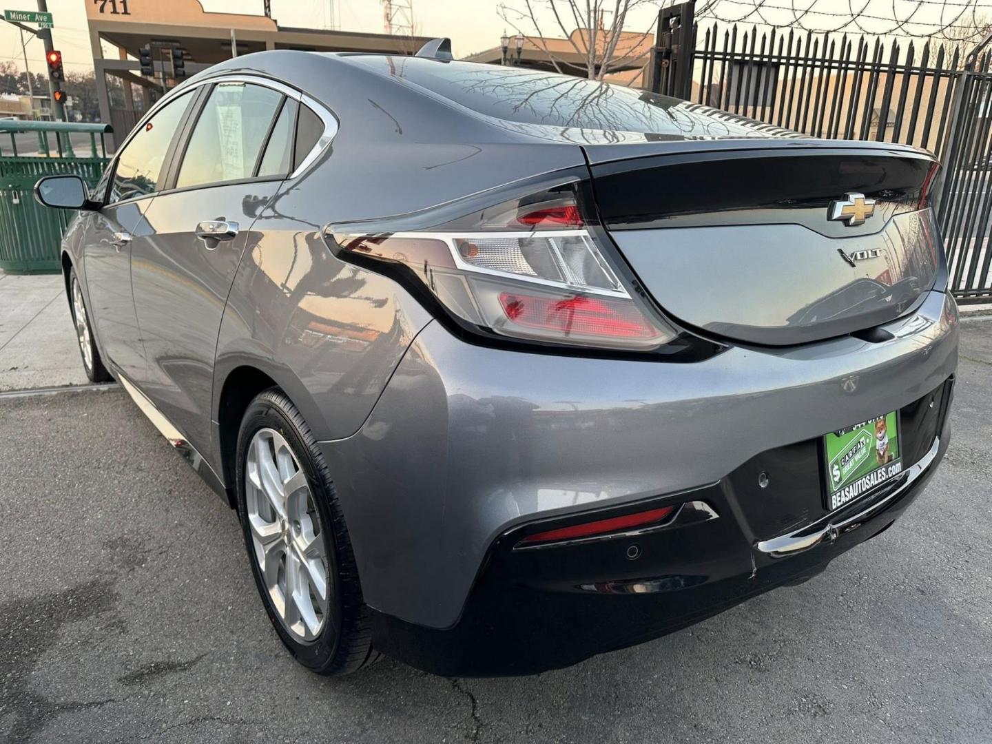 2019 Chevrolet Volt Premier (1G1RD6S55KU) with an 1.5L L4 DOHC 16V engine, CVT transmission, located at 744 E Miner Ave, Stockton, CA, 95202, (209) 944-5770, 37.956863, -121.282082 - PLUS TAXES AND FEES - Photo#10