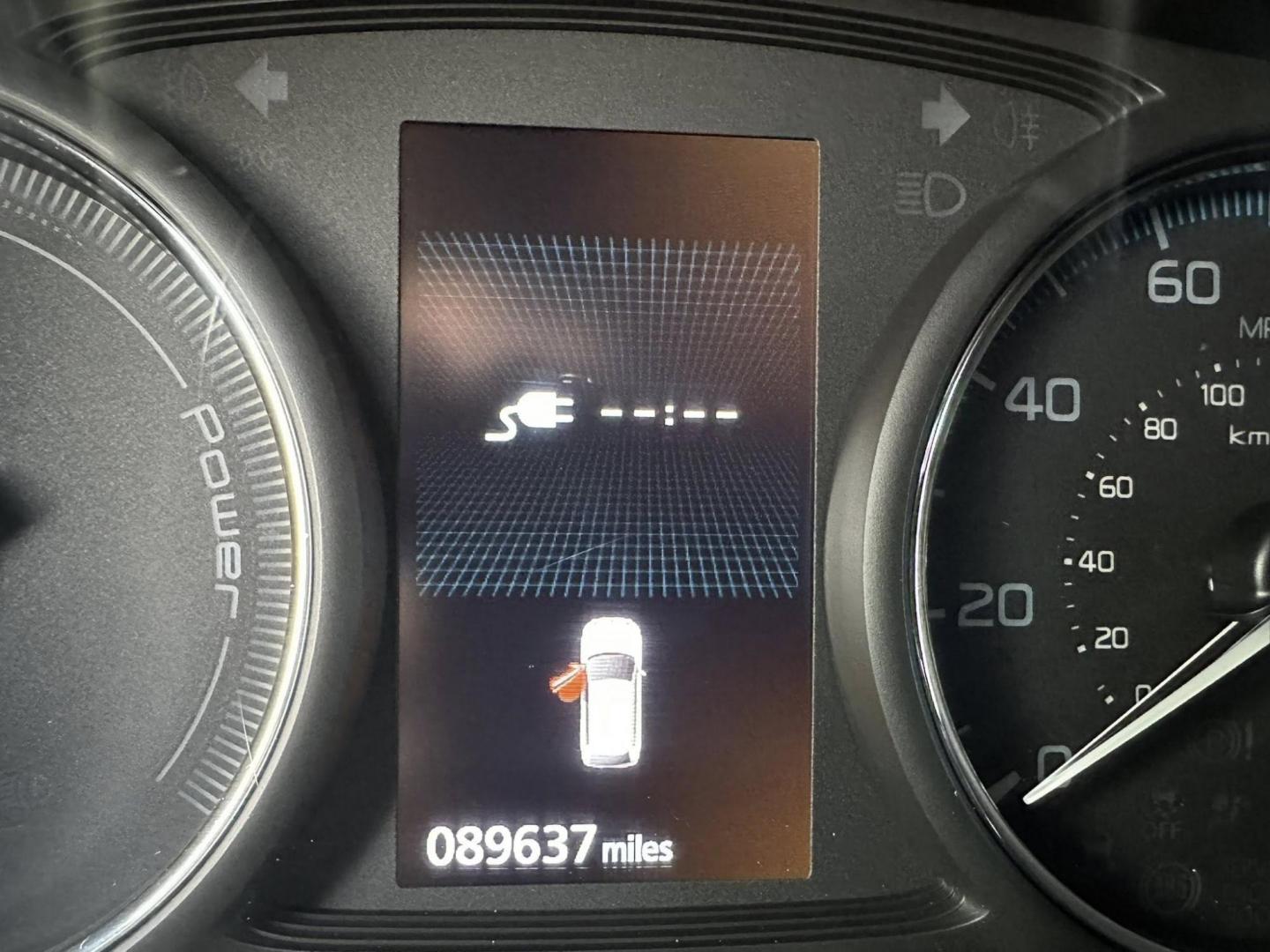 2020 Mitsubishi Outlander PHEV GT (JA4J24A55LZ) with an 2.0L L4 DOHC 16V HYBRID engine, 1A transmission, located at 744 E Miner Ave, Stockton, CA, 95202, (209) 944-5770, 37.956863, -121.282082 - PLUS TAXES AND FEES - Photo#9