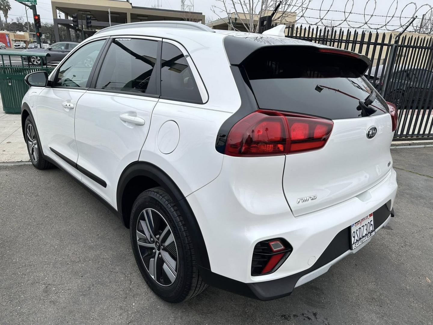 2020 Kia Niro Plug In Hybrid LXS (KNDCM3LD7L5) , 6A transmission, located at 744 E Miner Ave, Stockton, CA, 95202, (209) 944-5770, 37.956863, -121.282082 - Photo#5