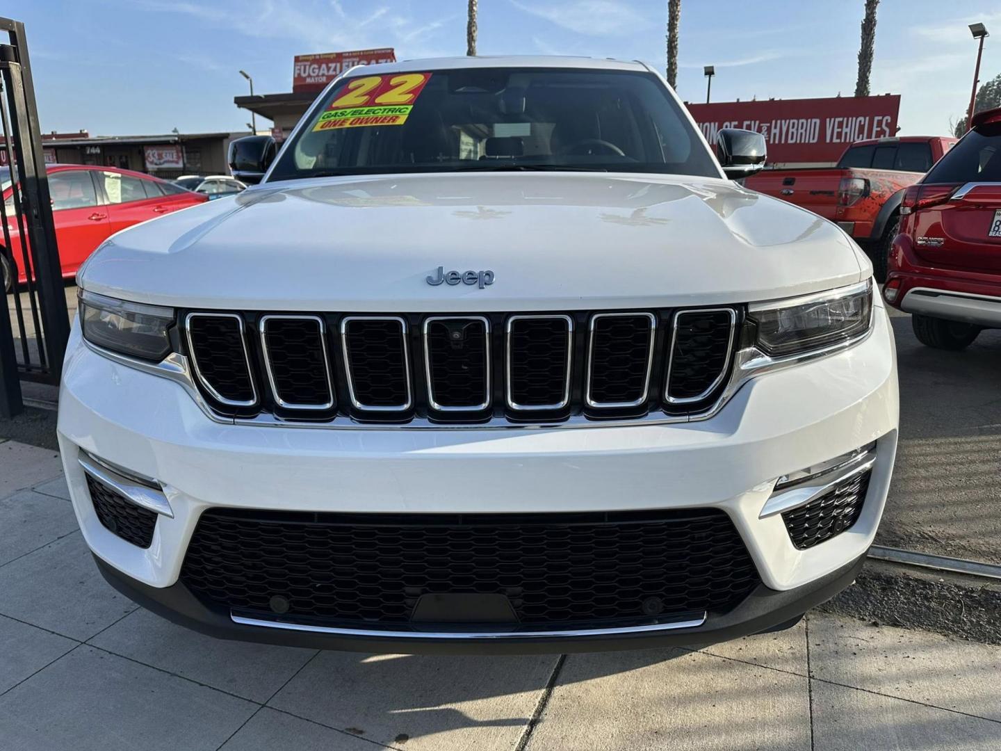 2022 Jeep Grand Cherokee 4xe Limited (1C4RJYB6XN8) with an 2.0L L4 DOHC 16V HYBRID engine, 8A transmission, located at 744 E Miner Ave, Stockton, CA, 95202, (209) 944-5770, 37.956863, -121.282082 - Photo#2