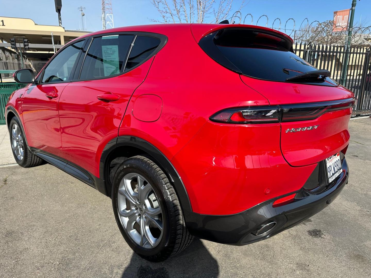 2024 Dodge Hornet R/T (ZACPDFDWXR3) with an 1.3L L4 DOHC 16V HYBRID engine, 9A transmission, located at 744 E Miner Ave, Stockton, CA, 95202, (209) 944-5770, 37.956863, -121.282082 - PLUS TAXES AND FEES - Photo#5