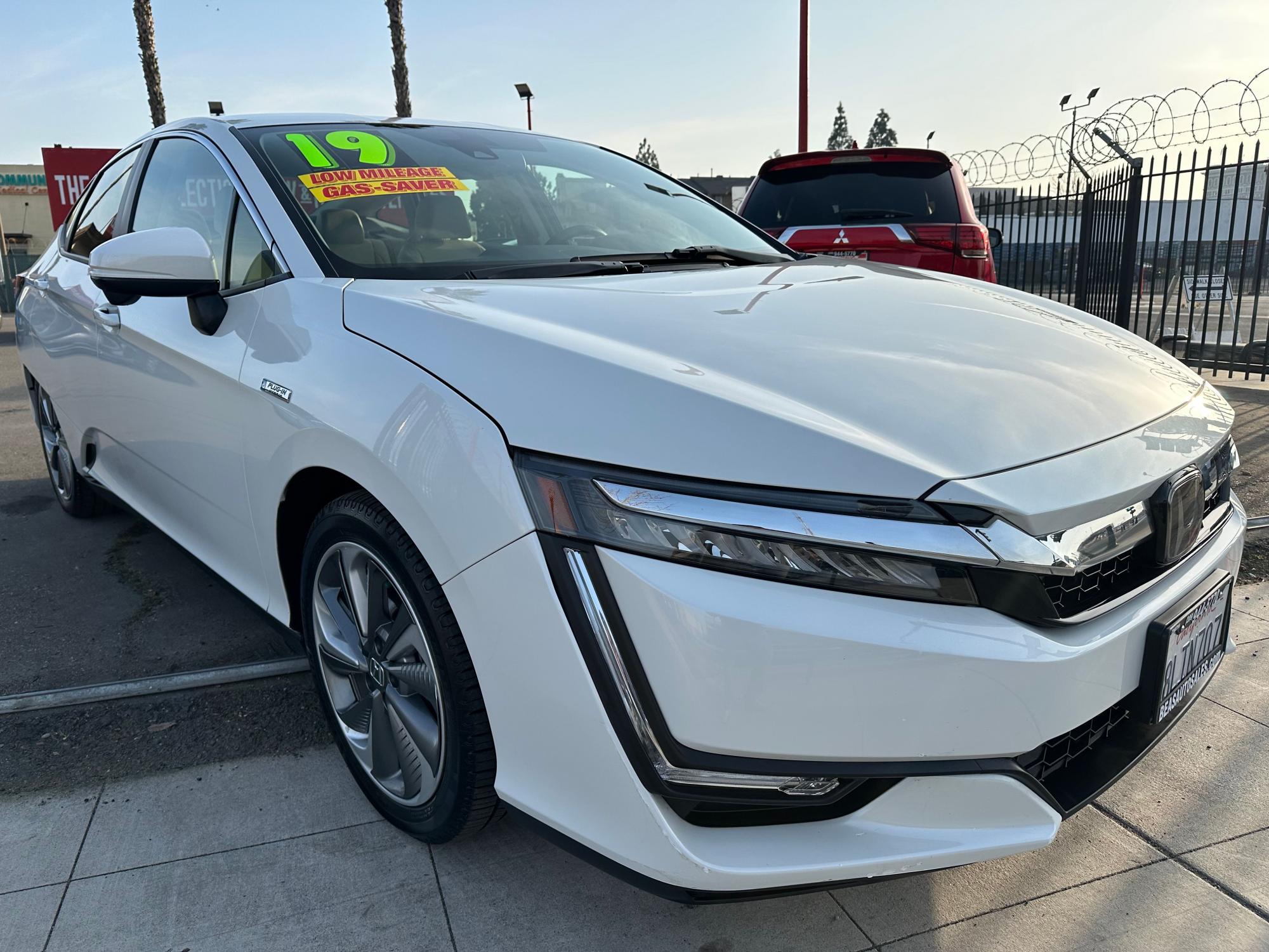 photo of 2019 Honda Clarity Plug-In Hybrid