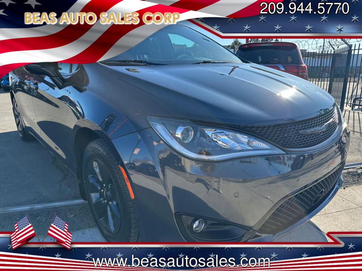 2020 Chrysler Pacifica Hybrid Limited (2C4RC1N72LR) with an 3.6L V6 DOHC 24V HYBRID engine, CVT transmission, located at 744 E Miner Ave, Stockton, CA, 95202, (209) 944-5770, 37.956863, -121.282082- Photo#0
