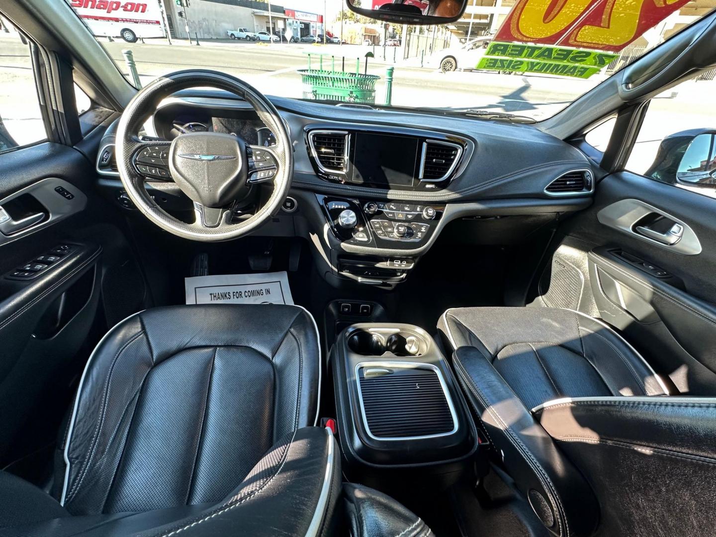 2020 Chrysler Pacifica Hybrid Limited (2C4RC1N72LR) with an 3.6L V6 DOHC 24V HYBRID engine, CVT transmission, located at 744 E Miner Ave, Stockton, CA, 95202, (209) 944-5770, 37.956863, -121.282082 - Photo#9